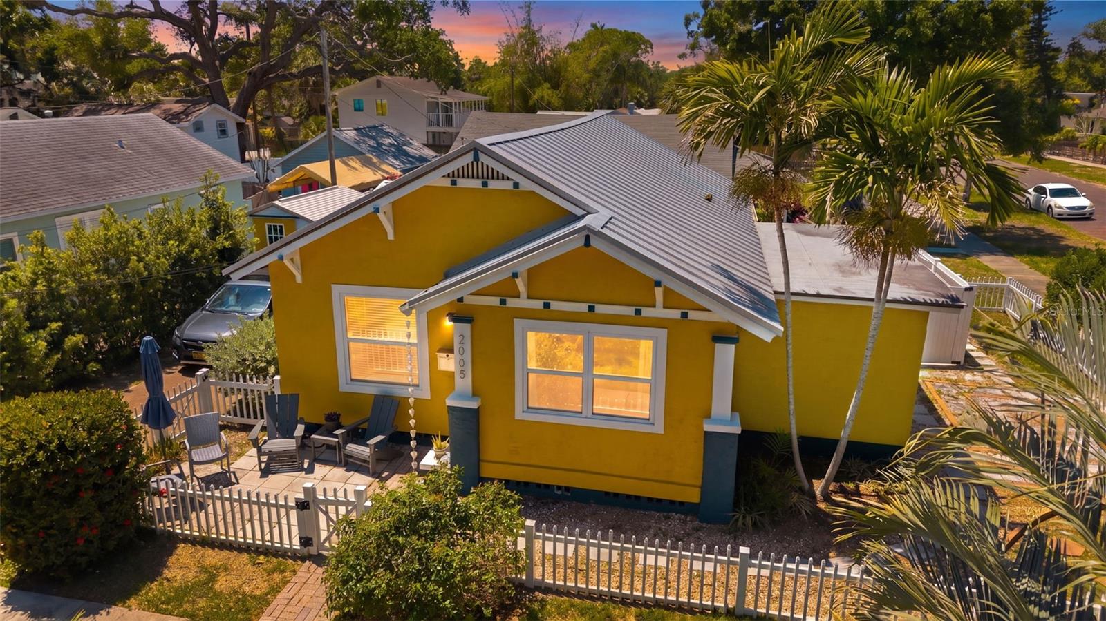 2005 3rd, St Petersburg, FL 33705