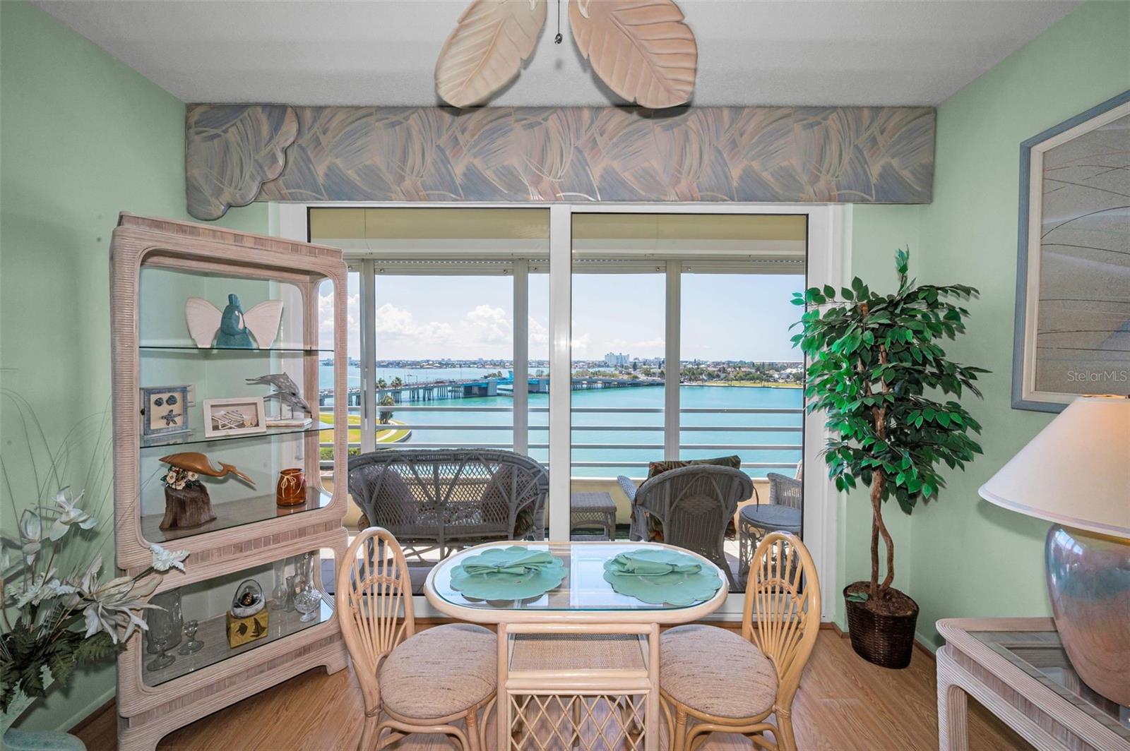 7882 Sailboat Key Unit 605, South Pasadena, FL 33707