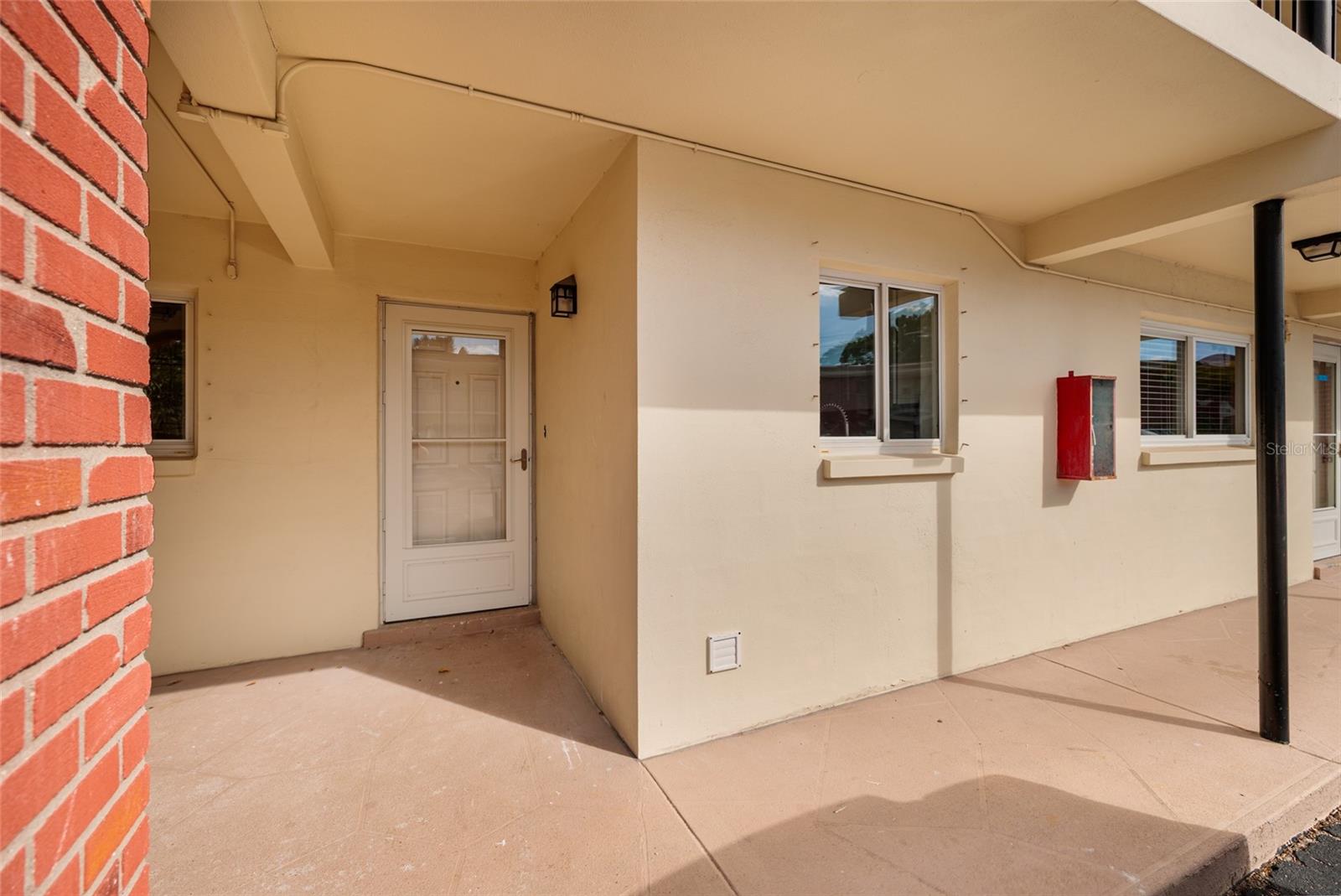 4550 Overlook Unit 154, St Petersburg, FL 33703