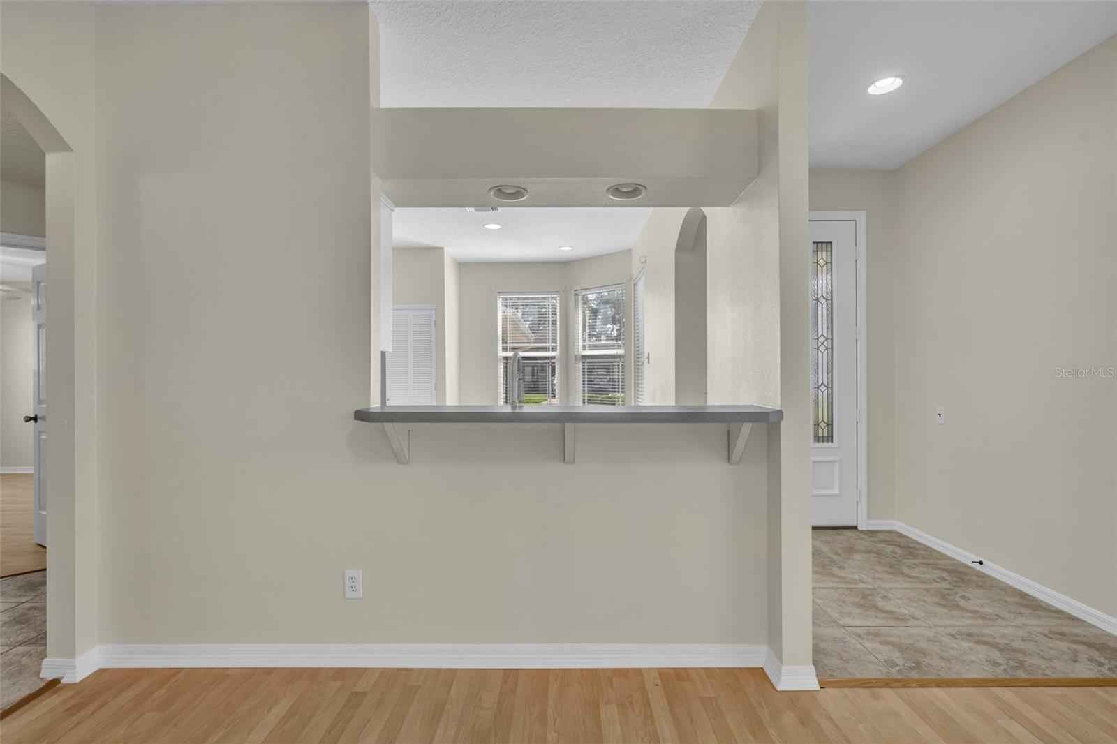 21630 Regency Park Ln, Leesburg, FL 34748