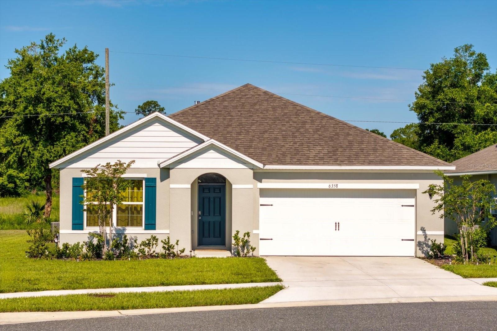 6358 Sanders Grove, Okahumpka, FL 34762