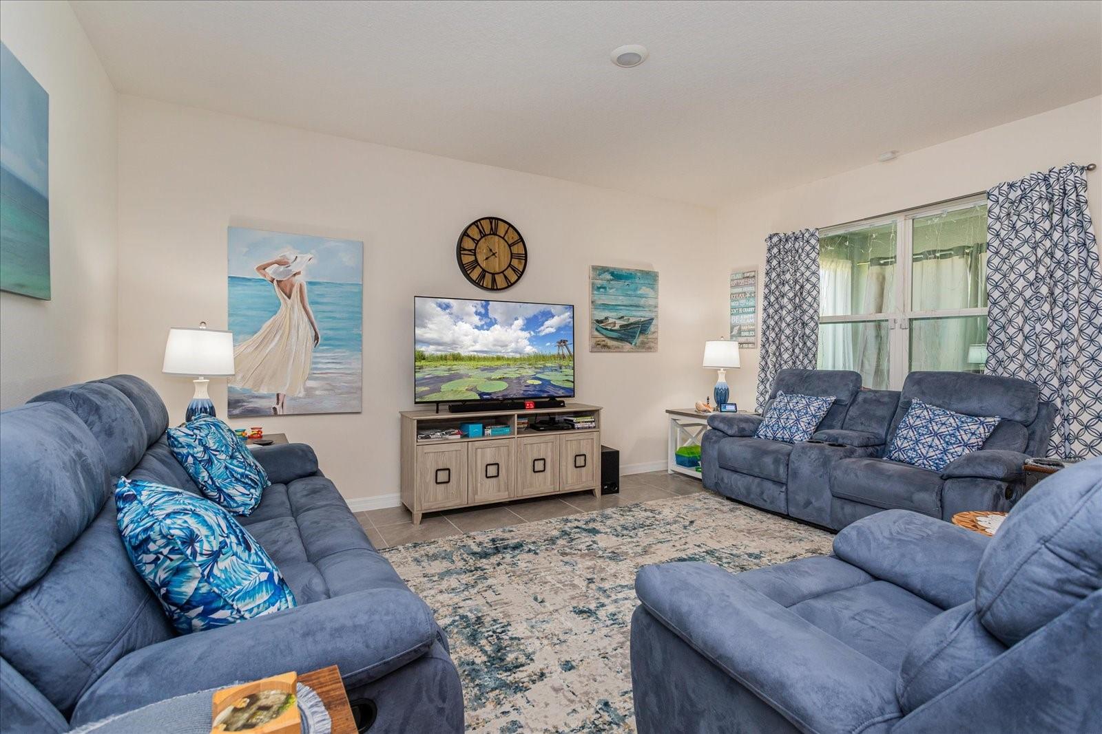 6358 Sanders Grove, Okahumpka, FL 34762