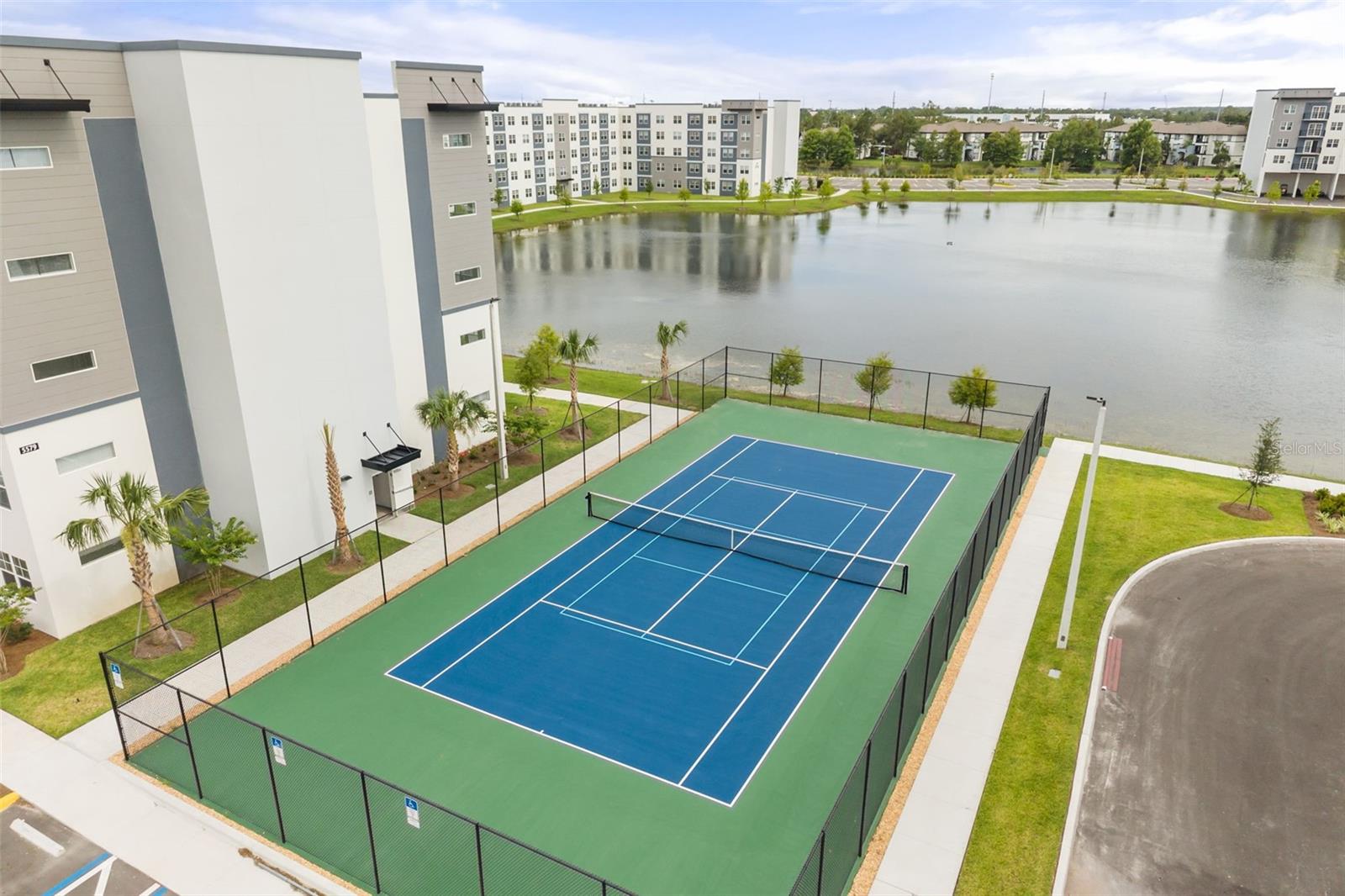 5587 Millenia Park Unit 308, Orlando, FL 32839