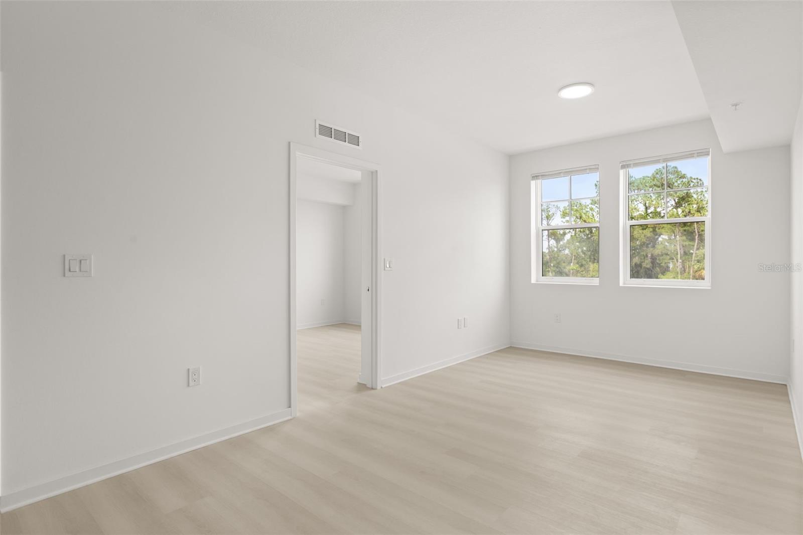 5587 Millenia Park Unit 308, Orlando, FL 32839
