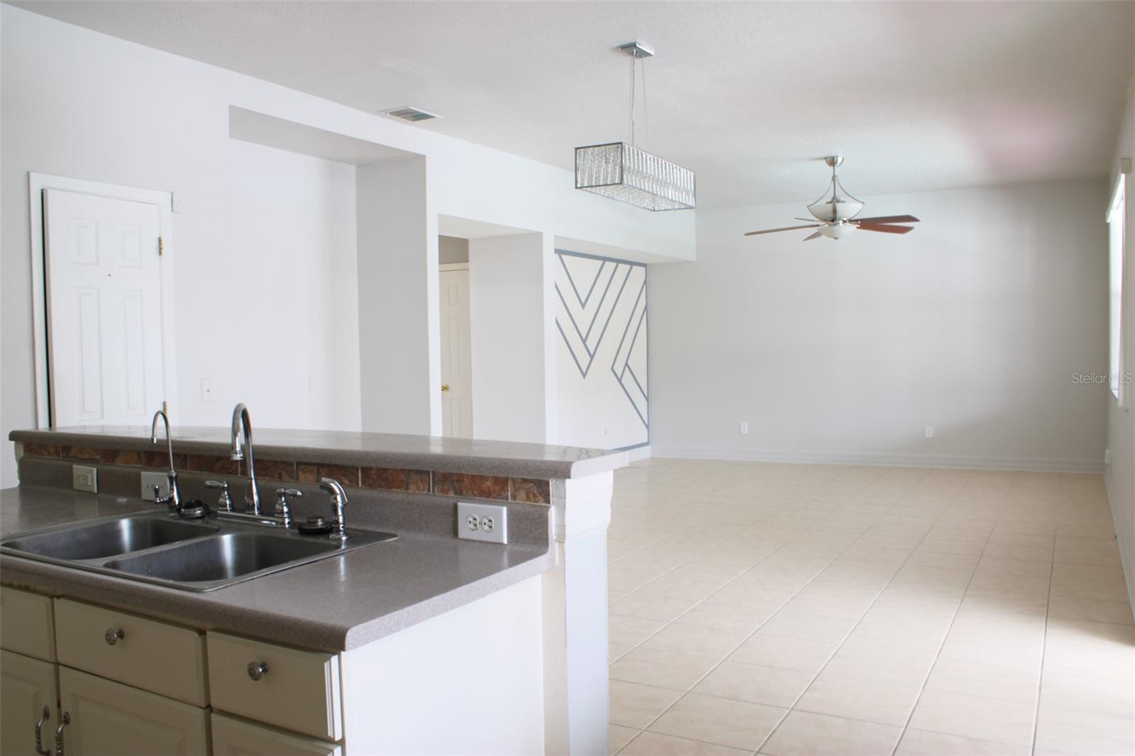 1338 Blackwater Pond, Orlando, FL 32828