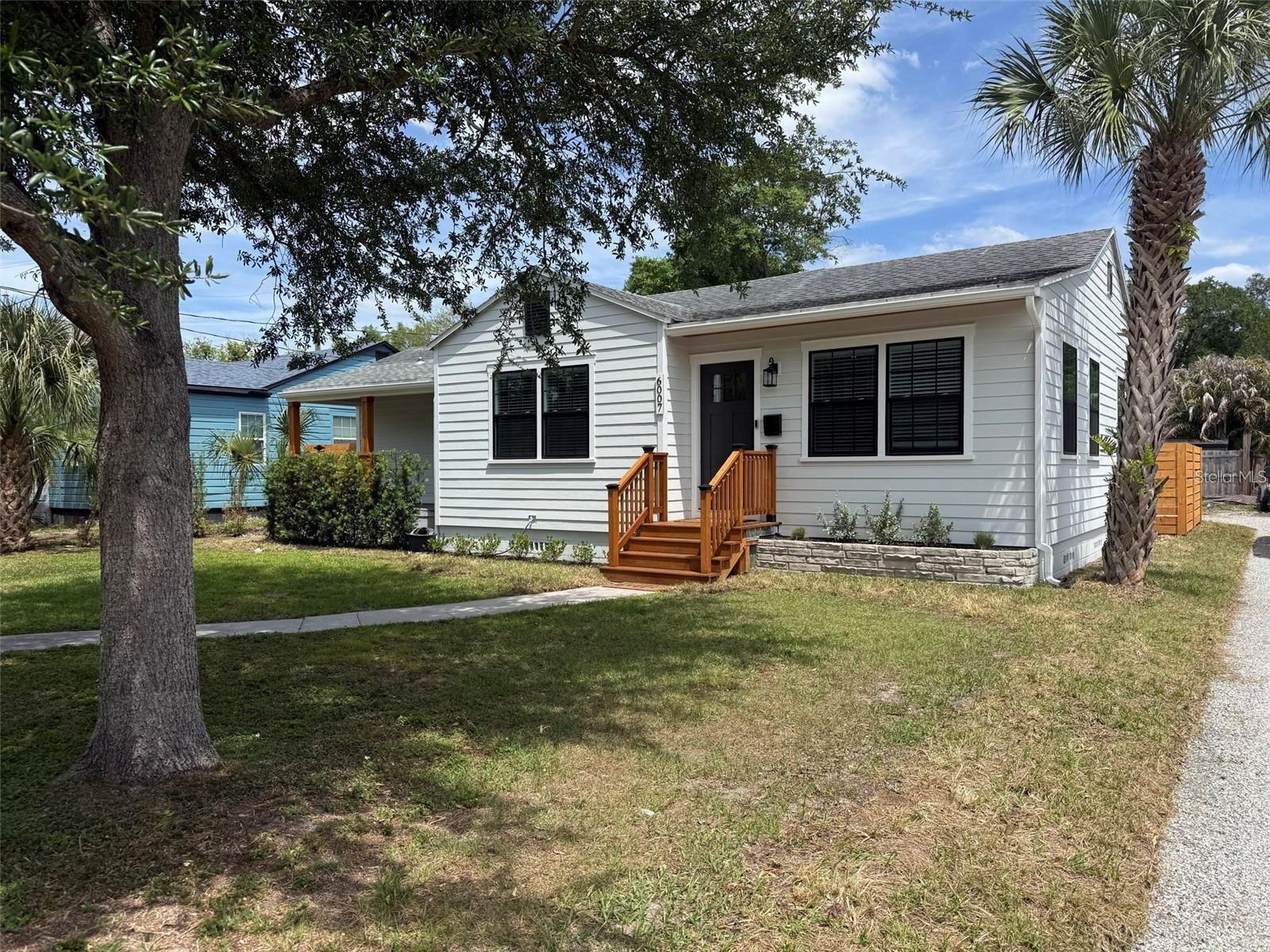 6007 Central, Tampa, FL 33604