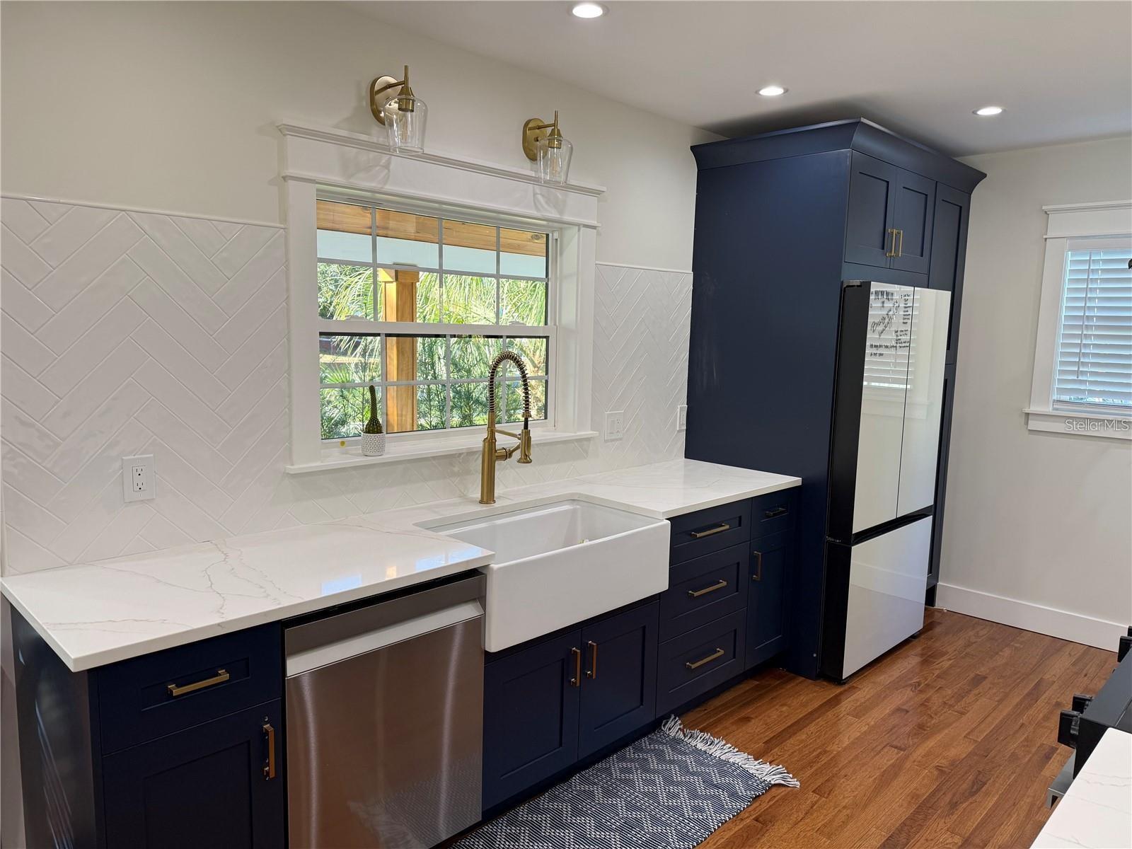6007 Central, Tampa, FL 33604