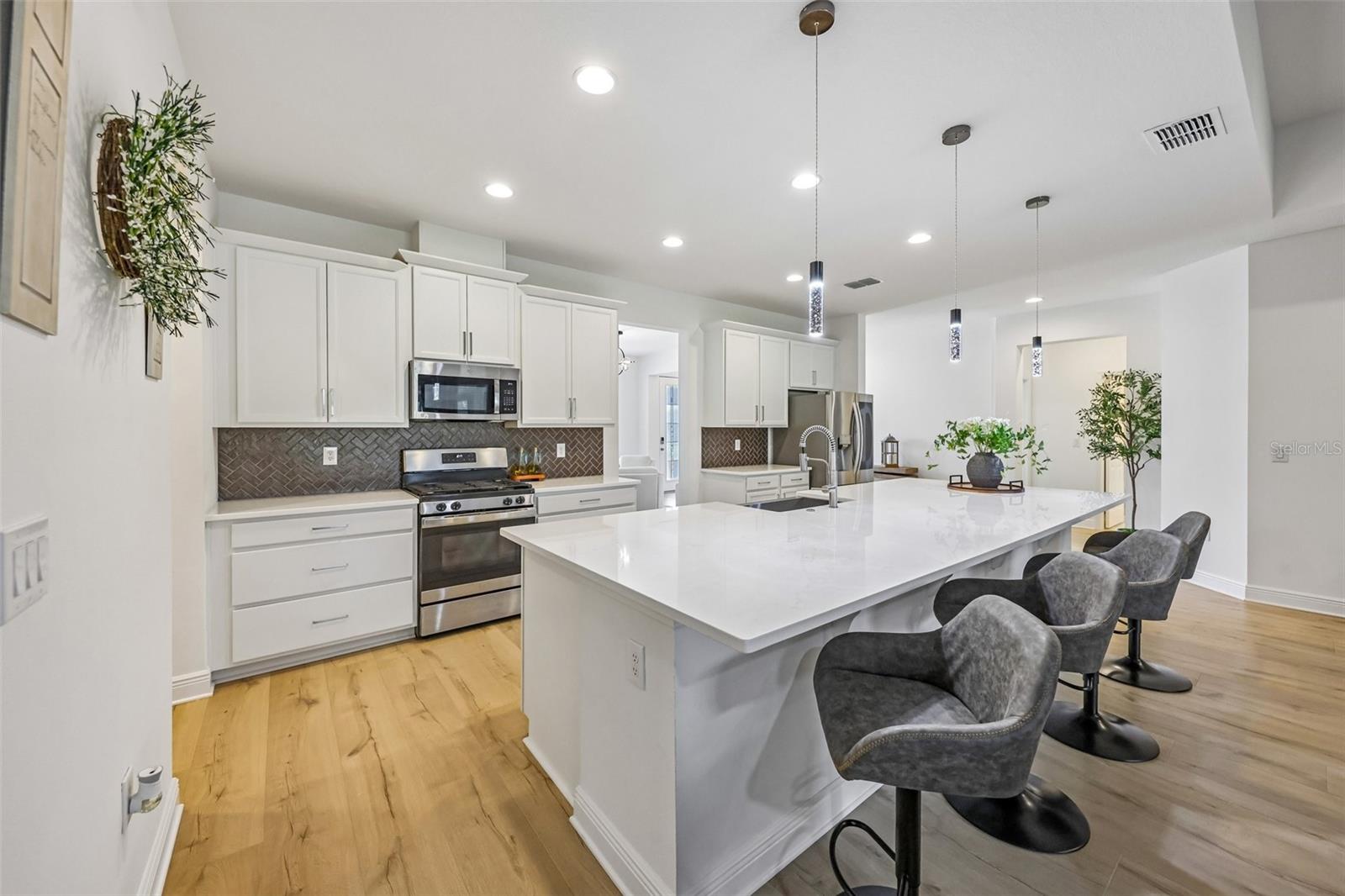6100 Sierra Crown, Mount Dora, FL 32757