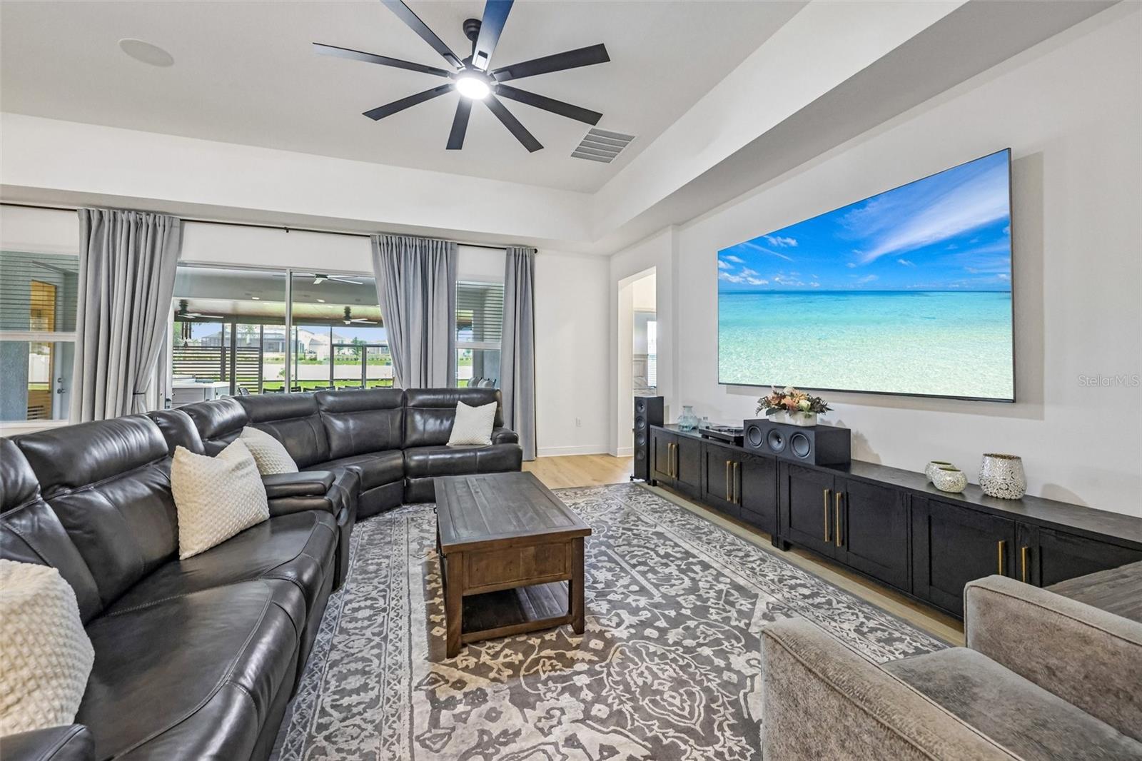 6100 Sierra Crown, Mount Dora, FL 32757