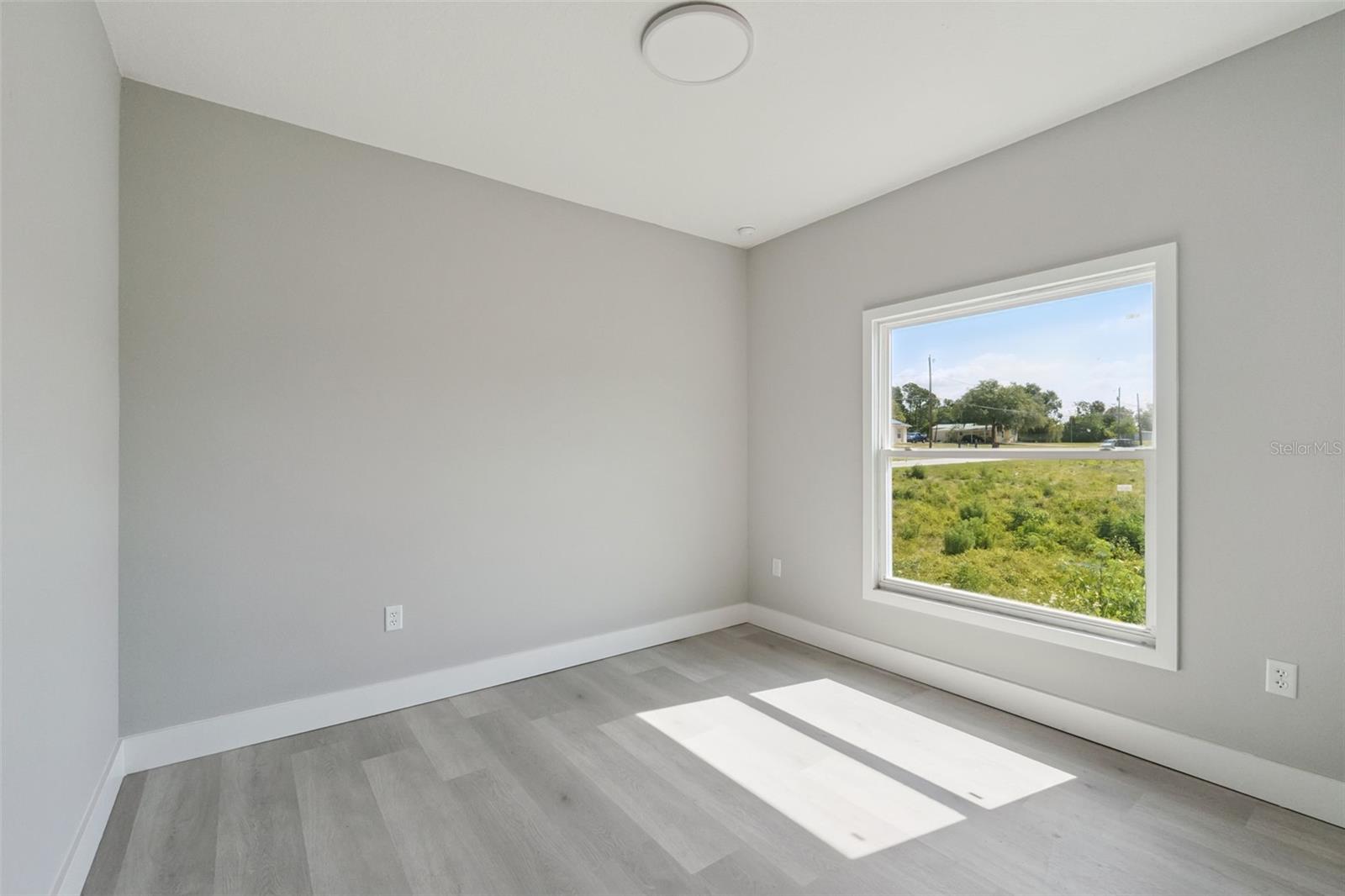 397 North, Davenport, FL 33837