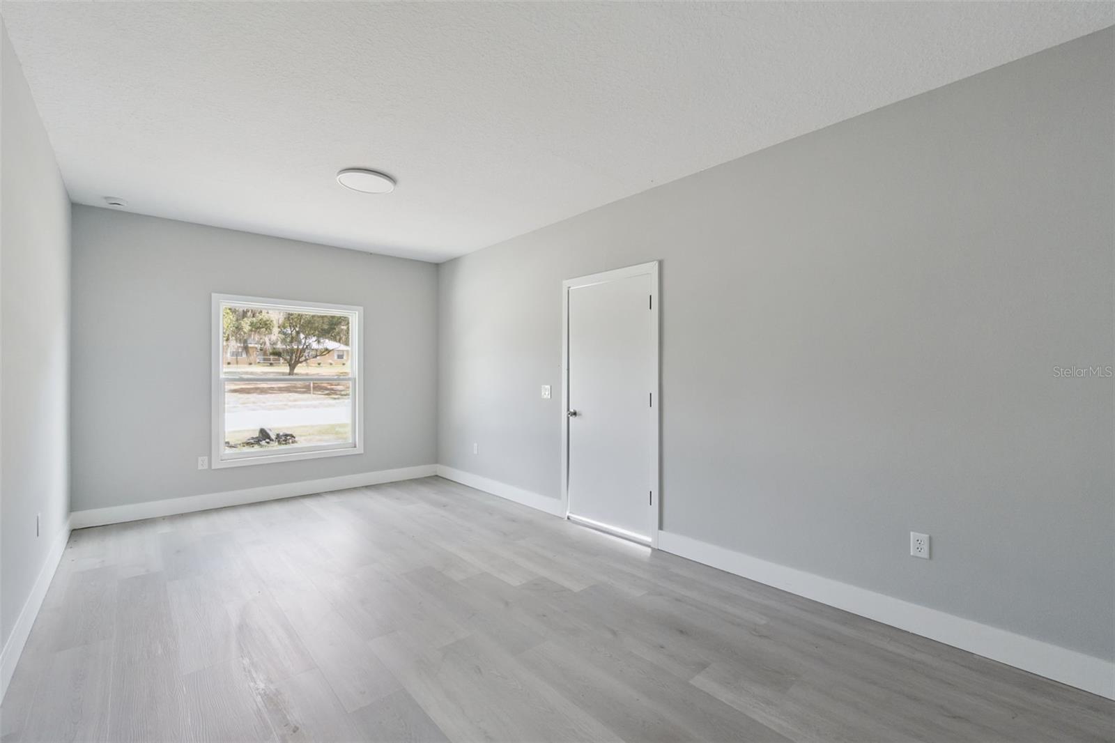 397 North, Davenport, FL 33837