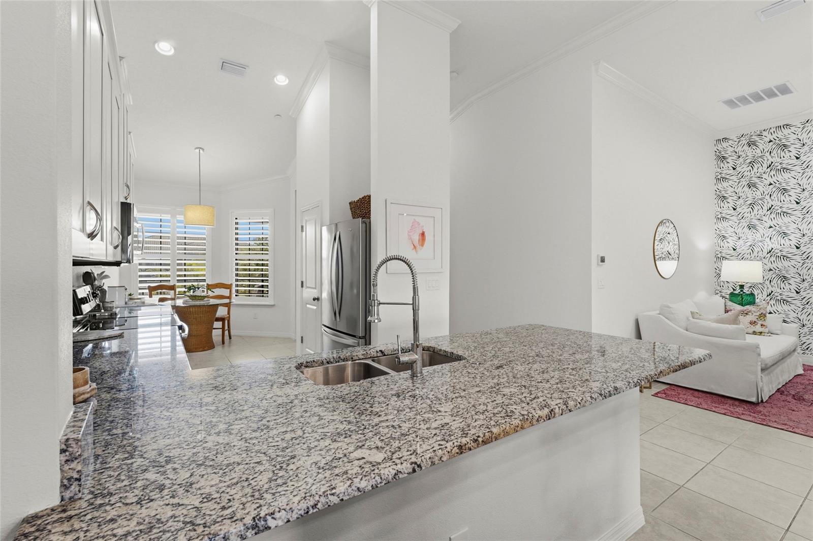 5420 Cicernone Unit 203, Sarasota, FL 34238