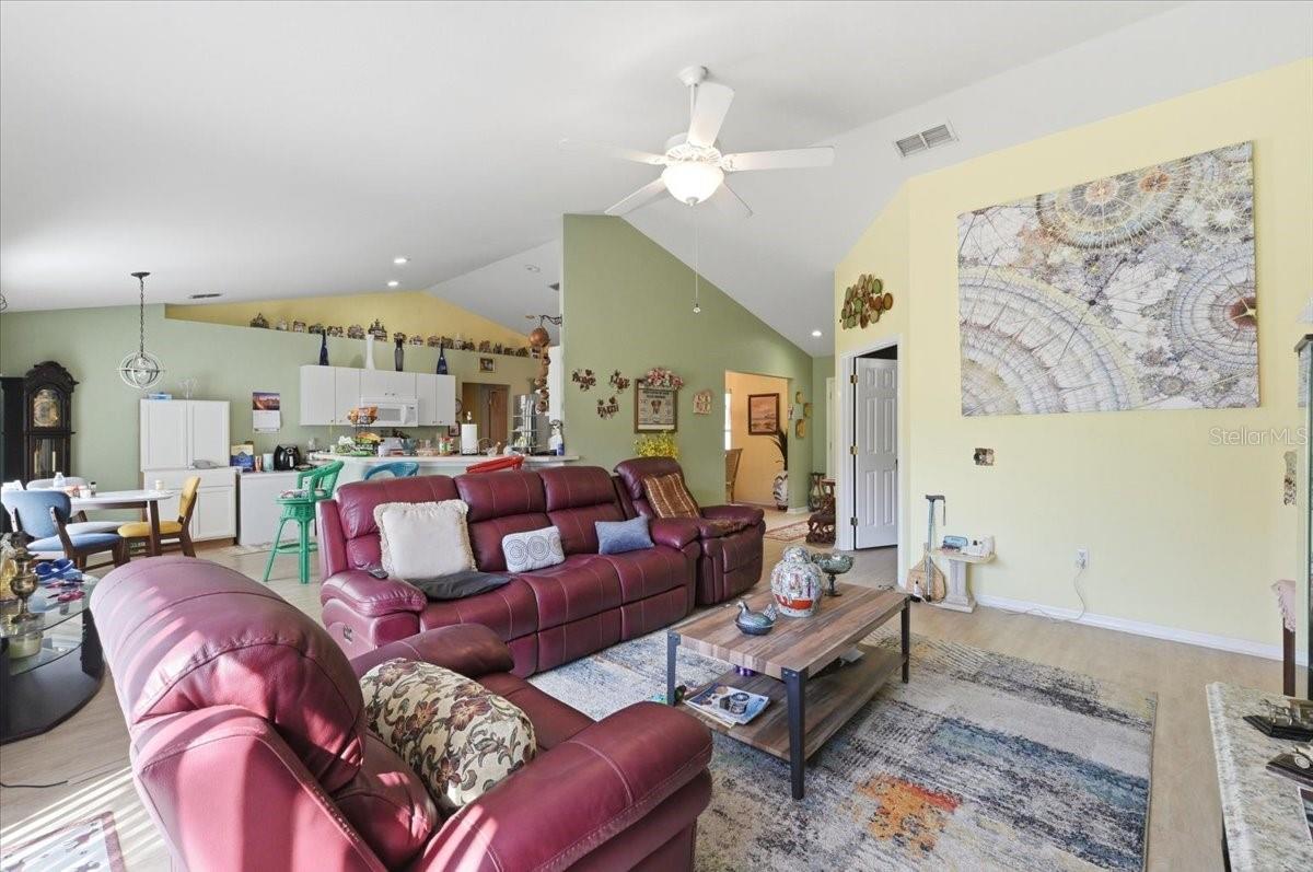 4378 Dinner Lake, Lake Wales, FL 33859
