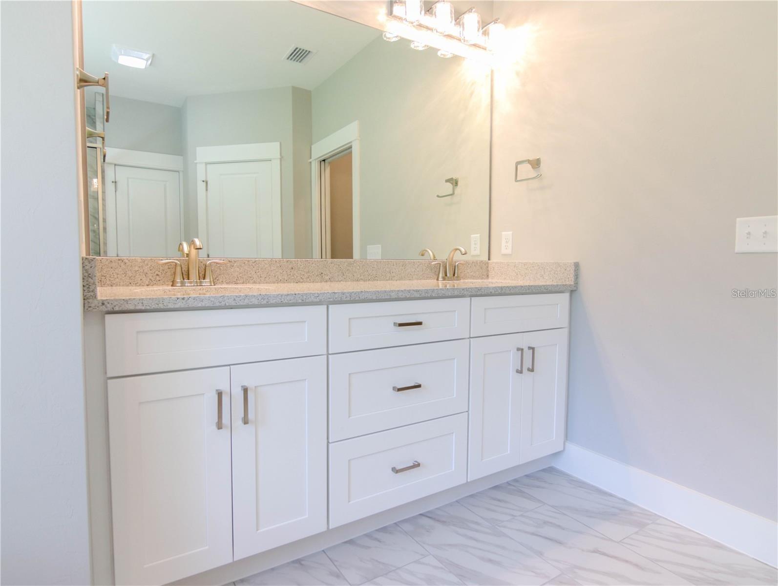 525 Heathridge, Lake City, FL 32024
