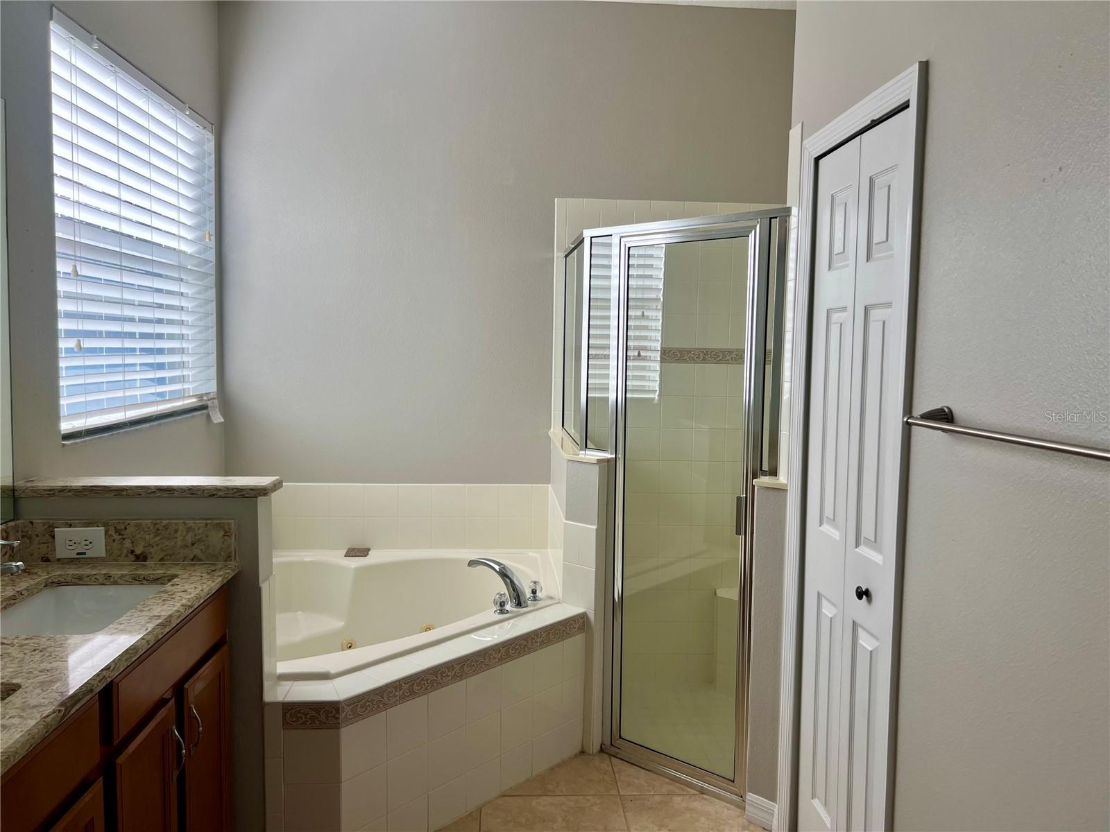 119 Falling Acorn, Groveland, FL 34736