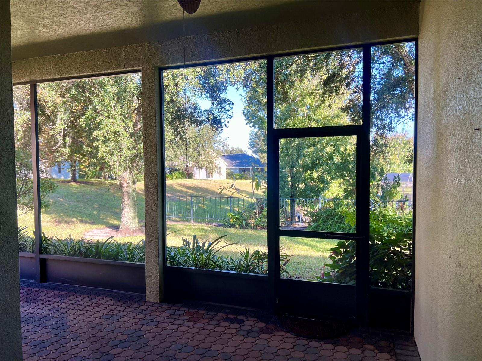 119 Falling Acorn, Groveland, FL 34736