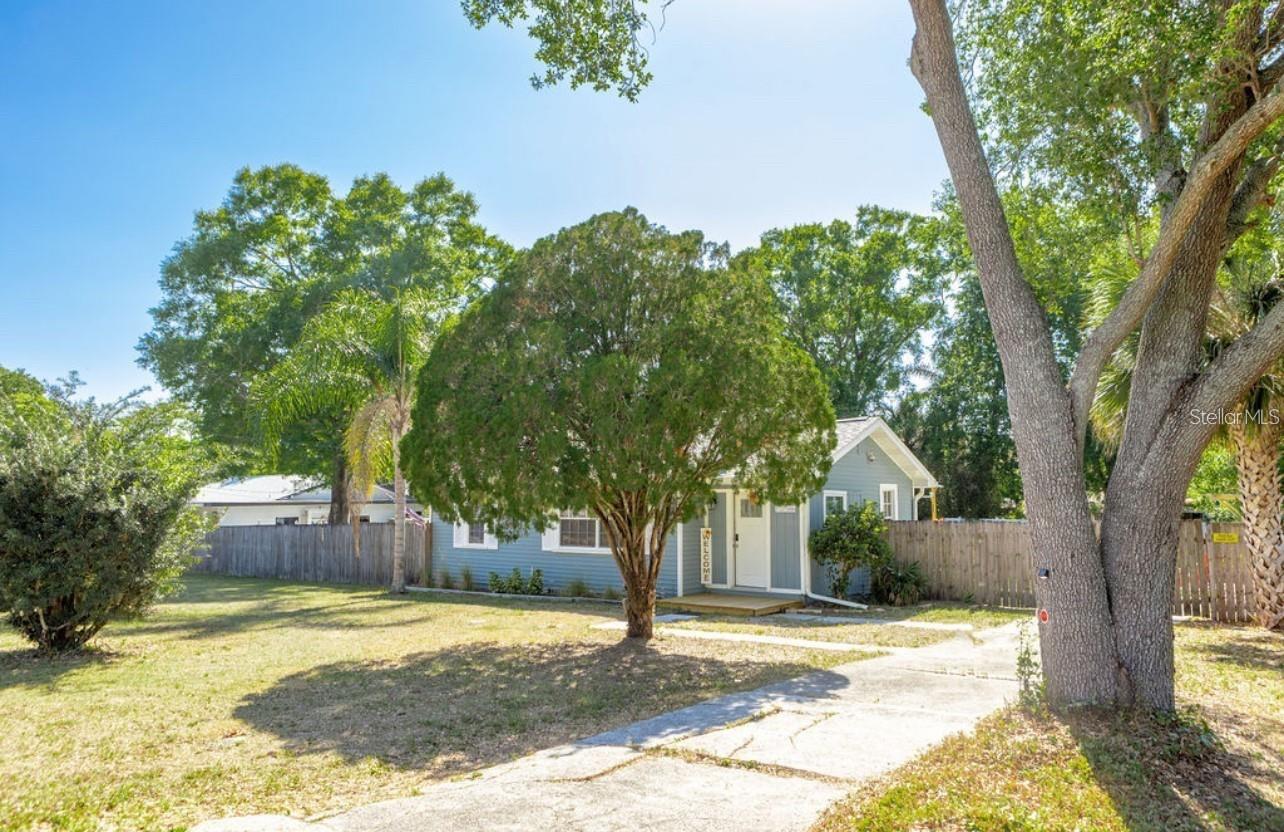 12706 Forest, Tampa, FL 33612