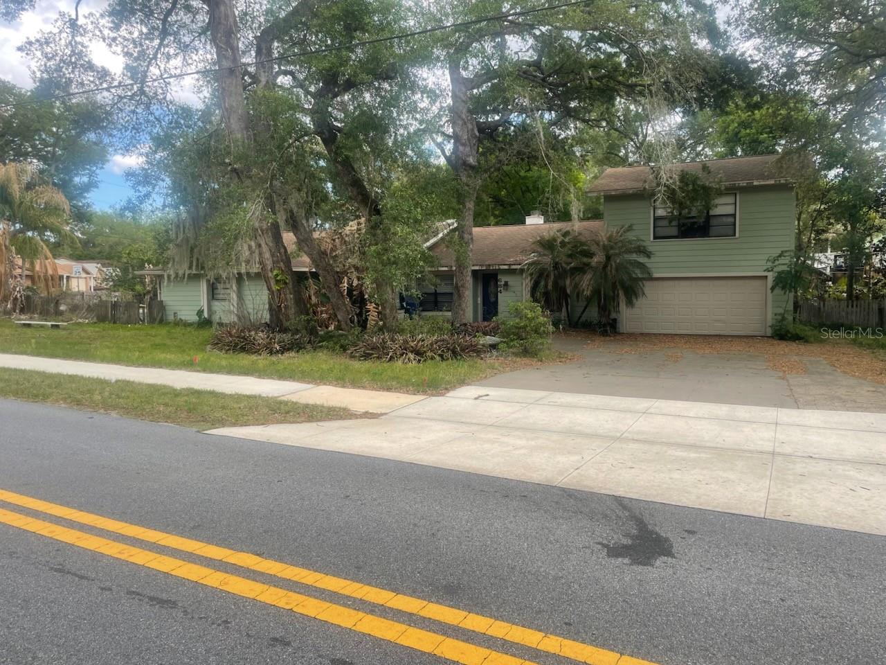 684 Stratford, Deland, FL 32724