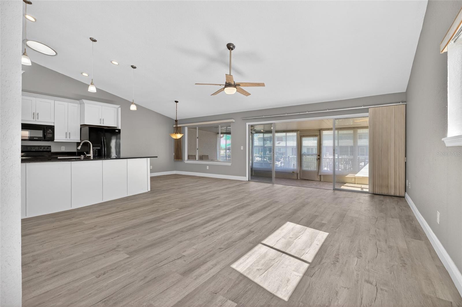 14617 Loridawn Unit 8, Seminole, FL 33776