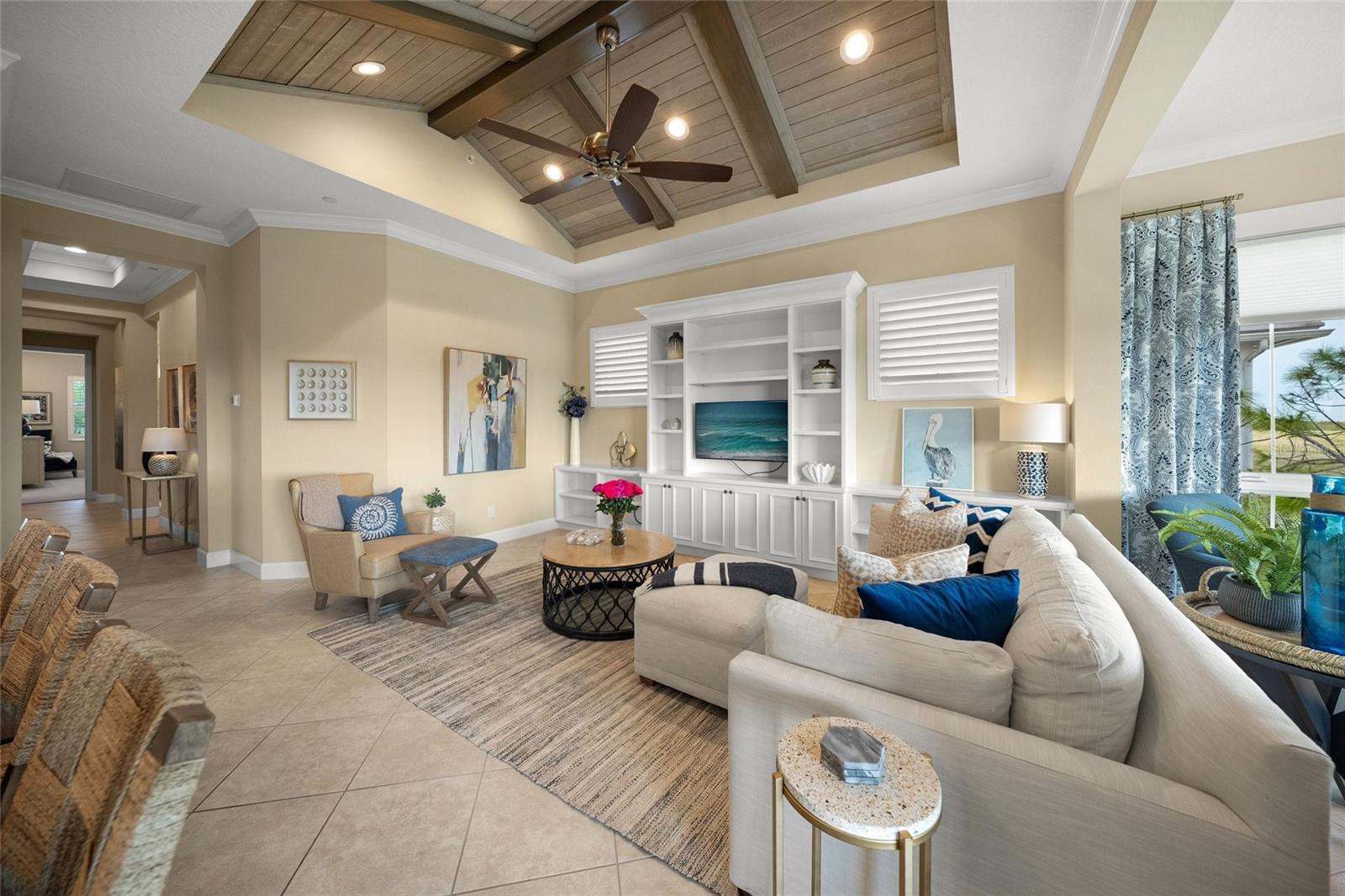 229 Sapphire Lake Unit 201, Bradenton, FL 34209