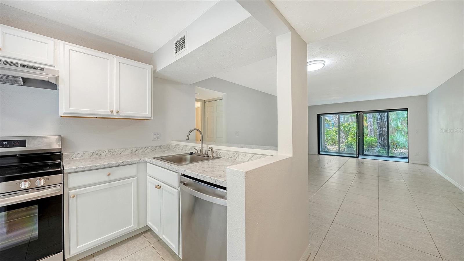1720 Glenhouse Unit 326, Sarasota, FL 34231
