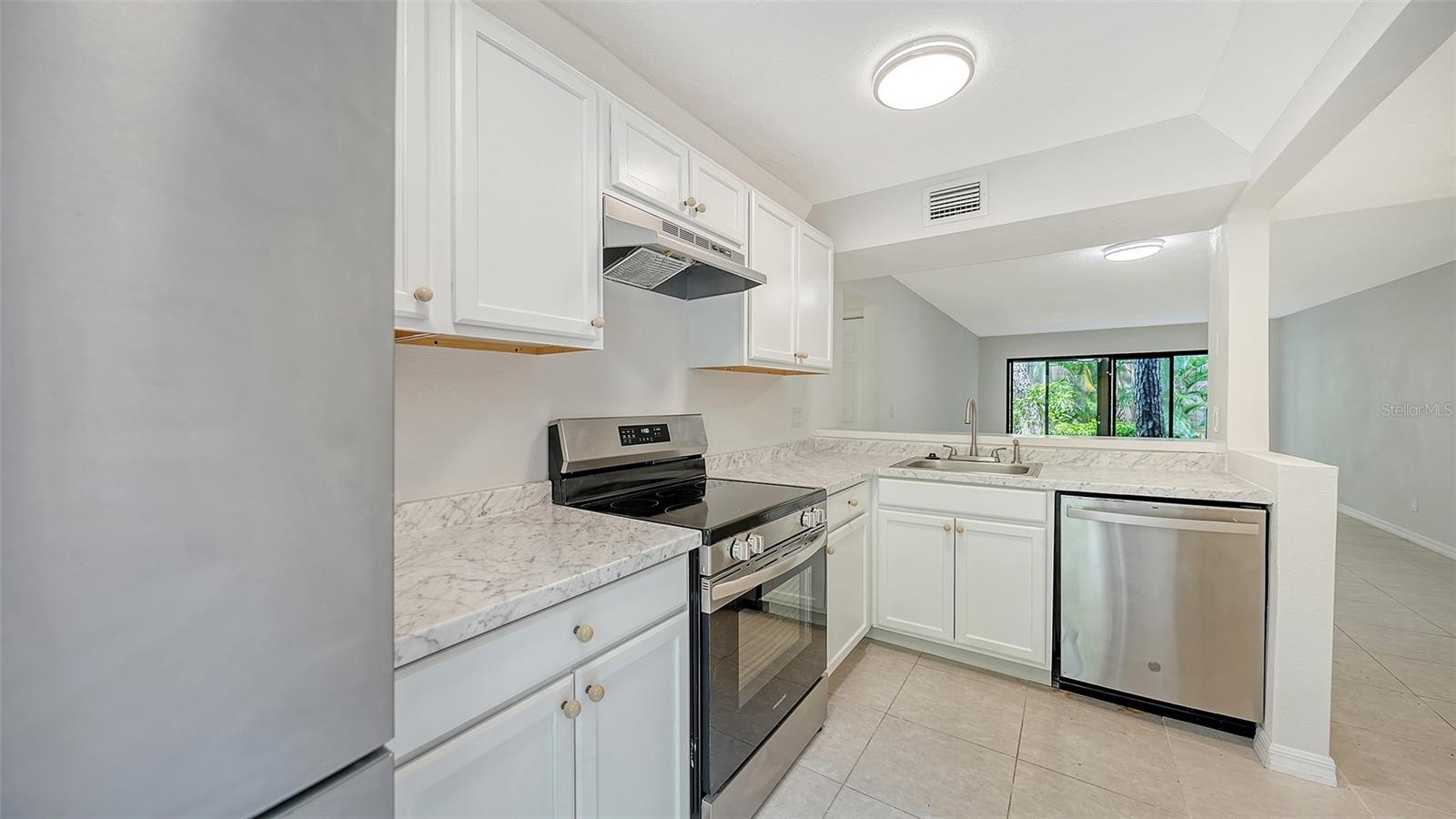 1720 Glenhouse Unit 326, Sarasota, FL 34231