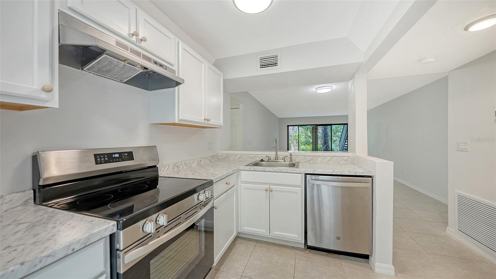 1720 Glenhouse Unit 326, Sarasota, FL 34231