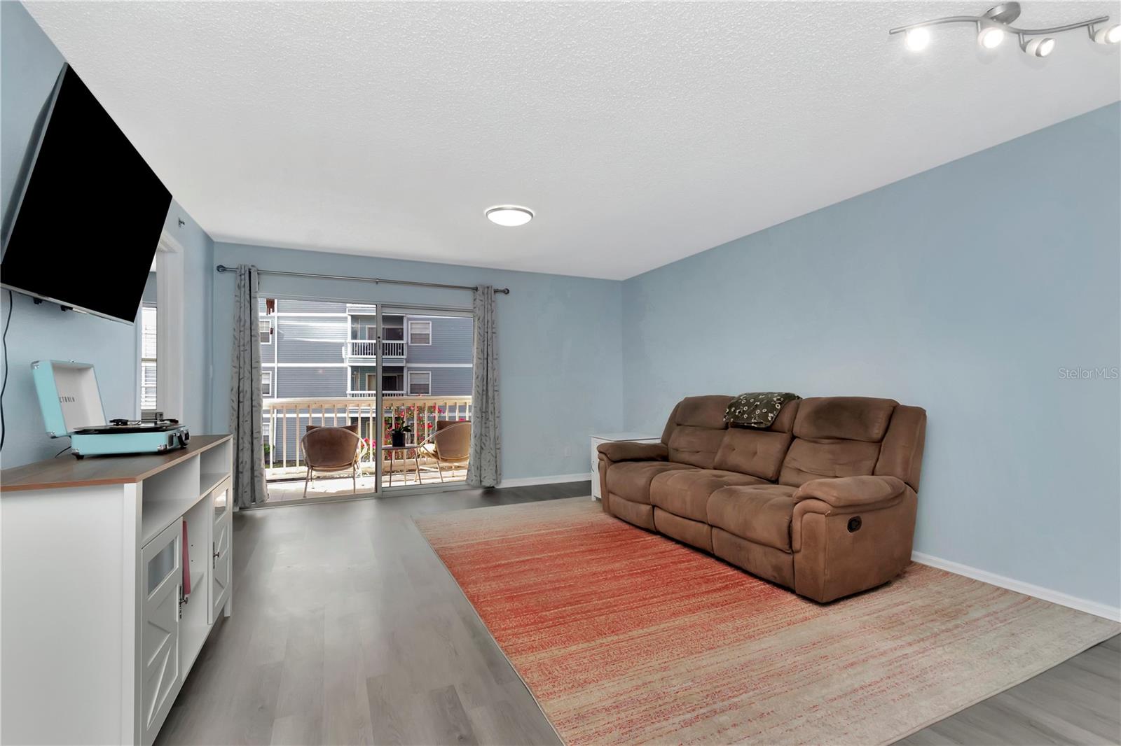 6817 Stones Throw Unit 17203, St Petersburg, FL 33710
