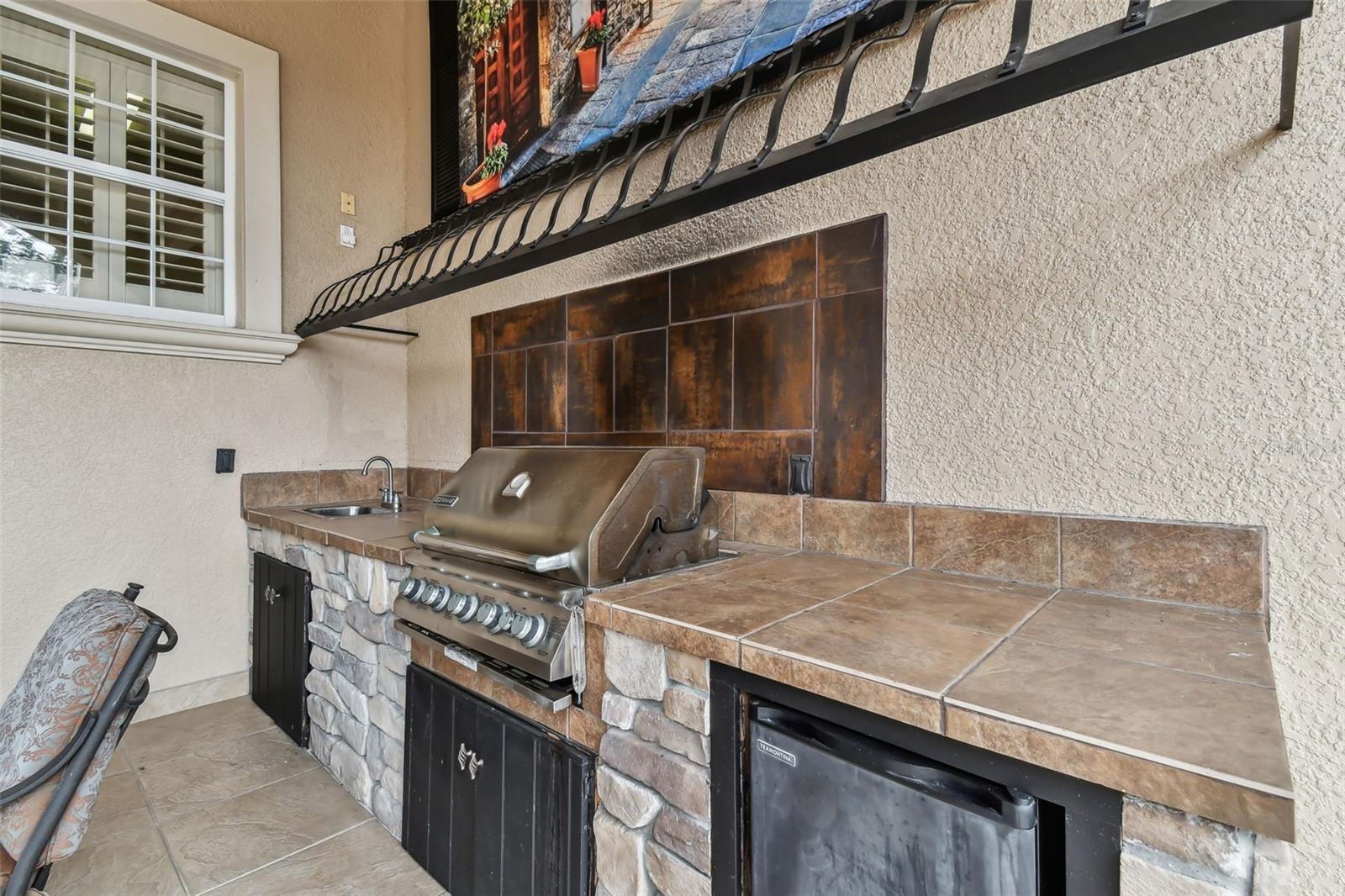 12709 Mannhurst Oak, Lithia, FL 33547