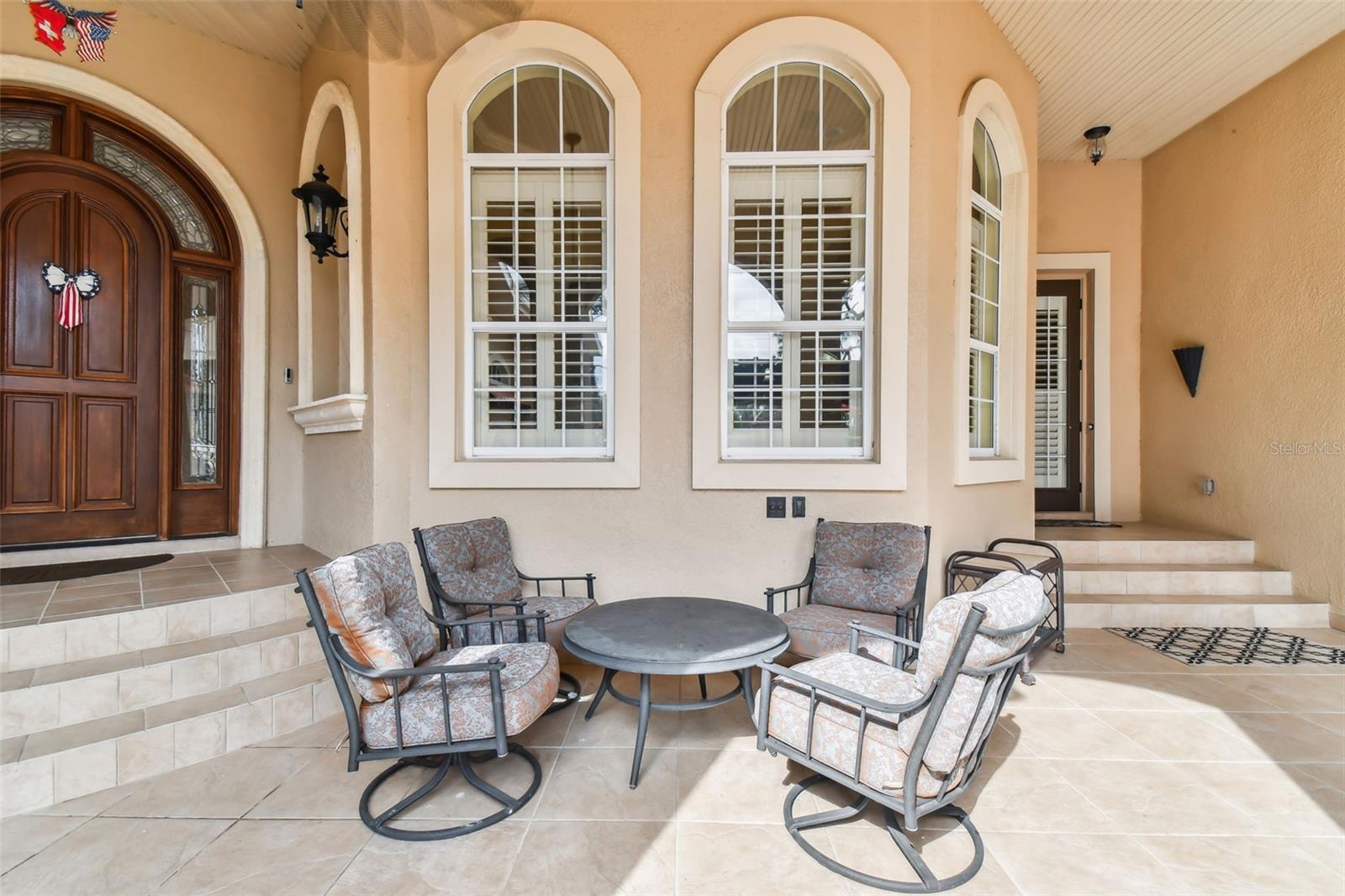 12709 Mannhurst Oak, Lithia, FL 33547