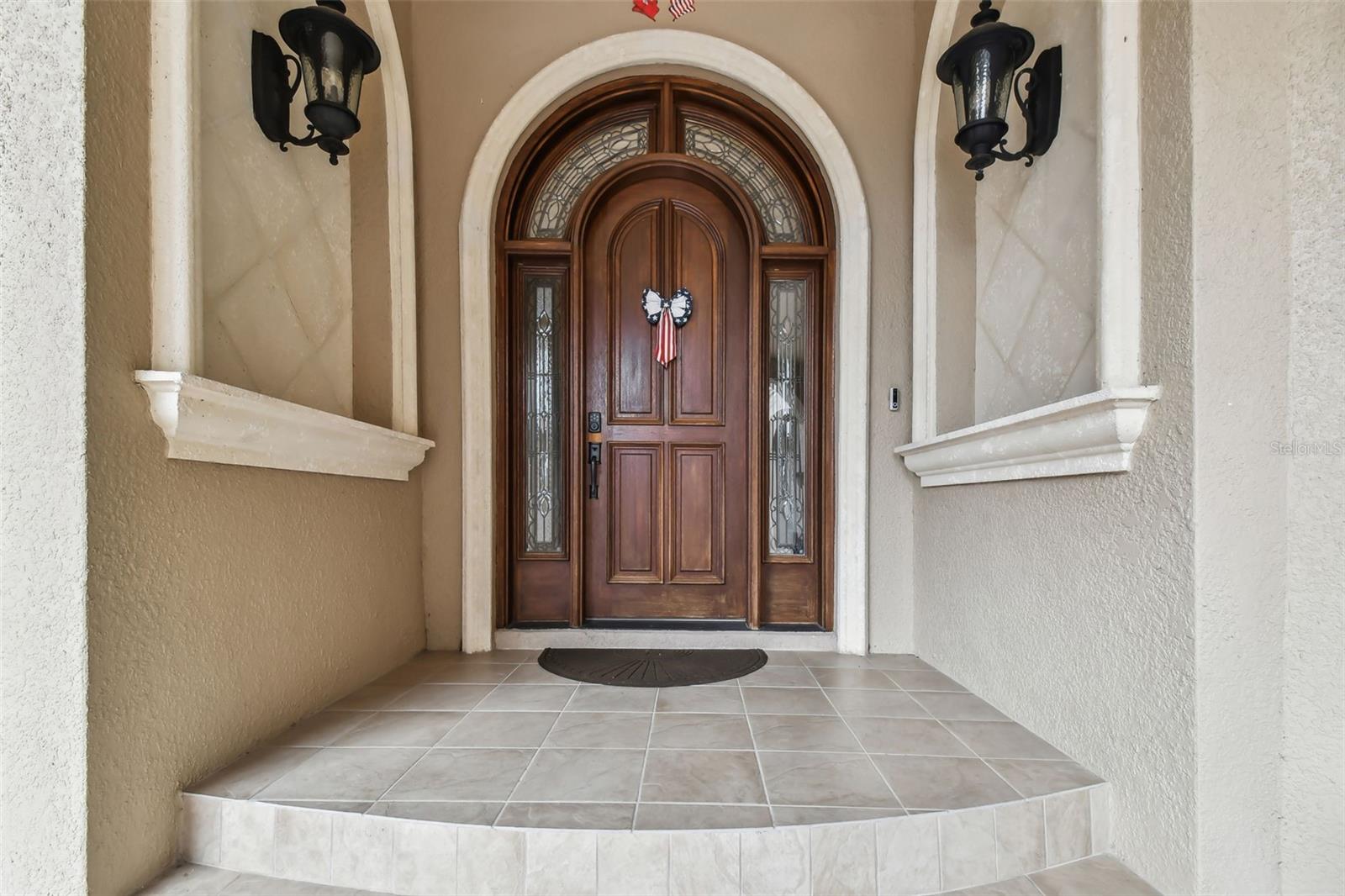 12709 Mannhurst Oak, Lithia, FL 33547