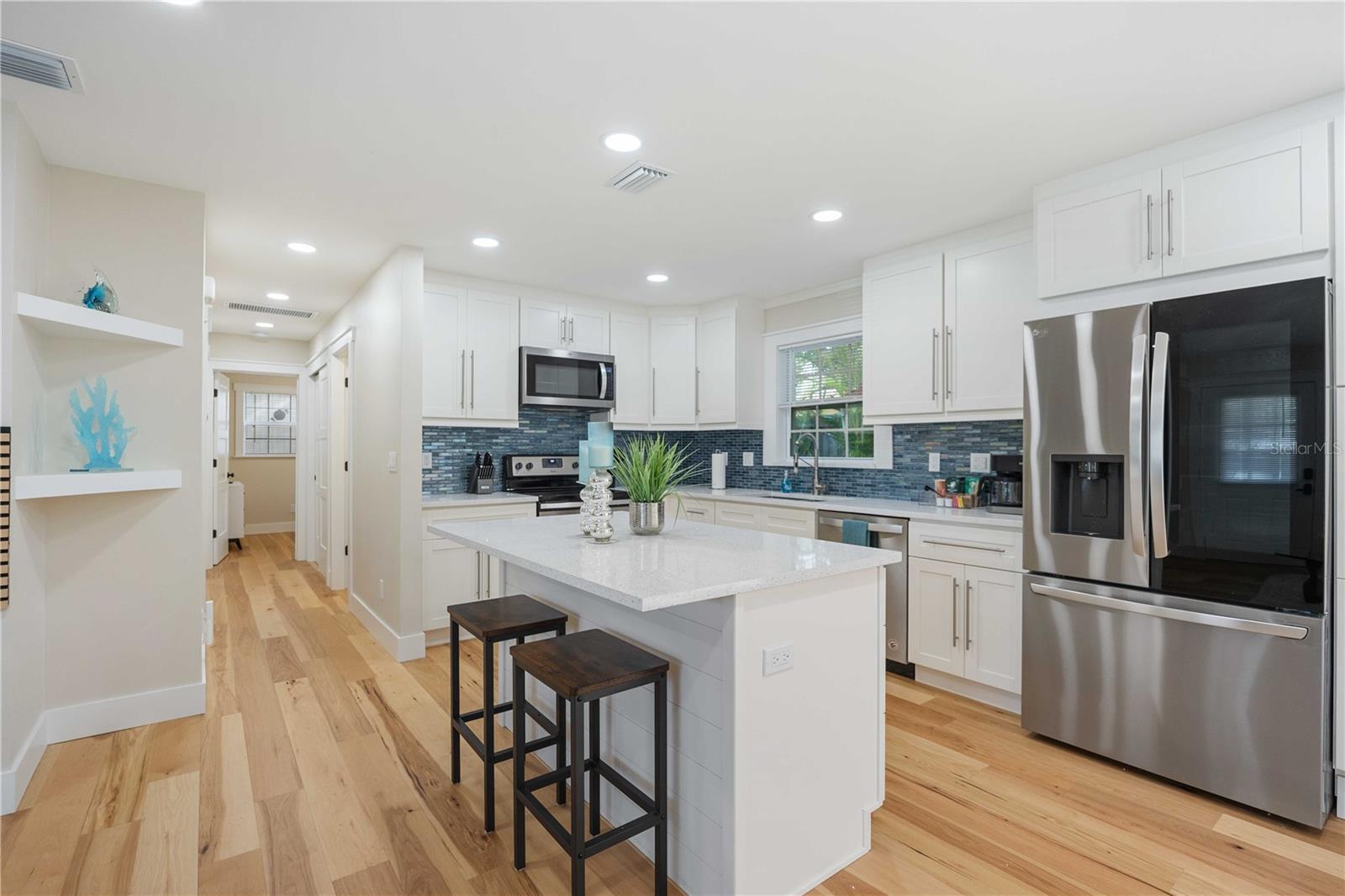 2205 Floyd, Sarasota, FL 34239