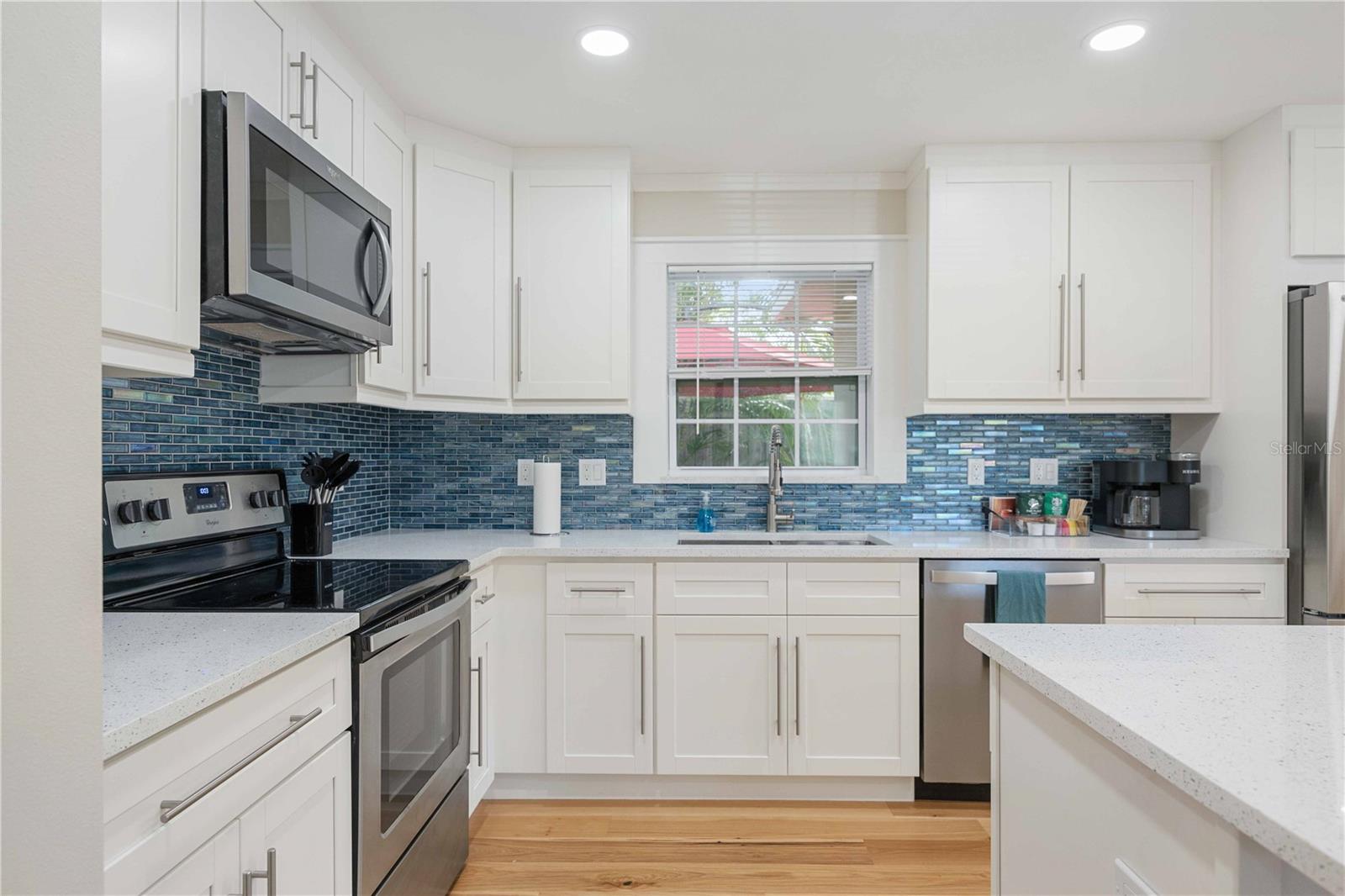 2205 Floyd, Sarasota, FL 34239