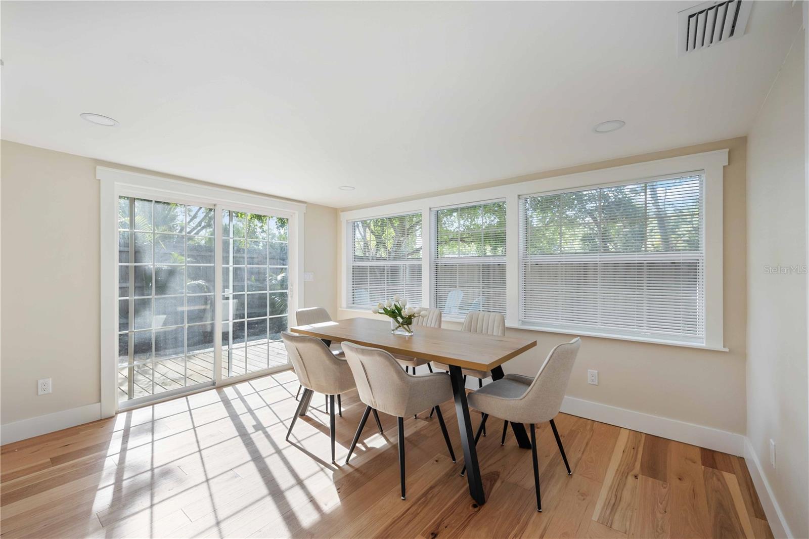 2205 Floyd, Sarasota, FL 34239