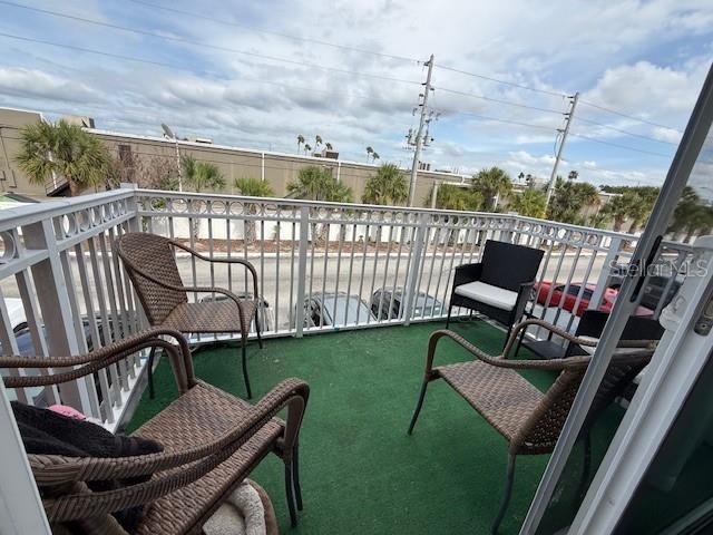 444 Banyon Tree Unit 202, Maitland, FL 32751