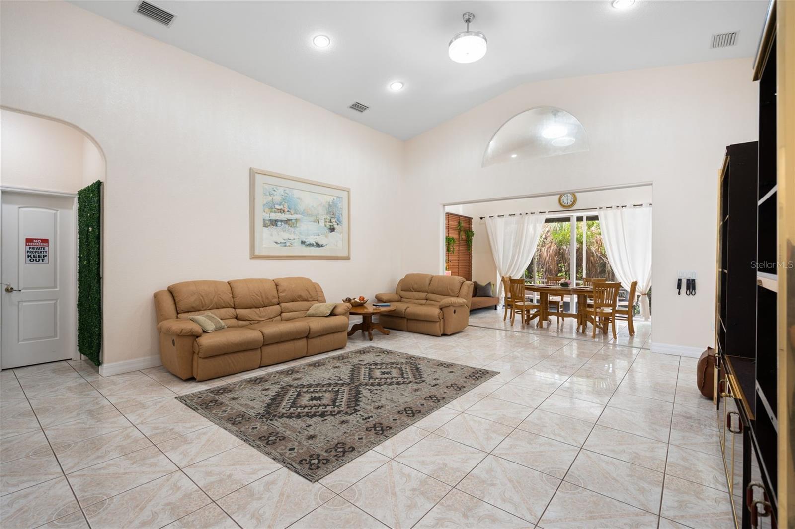 333 Orduna, North Port, FL 34287