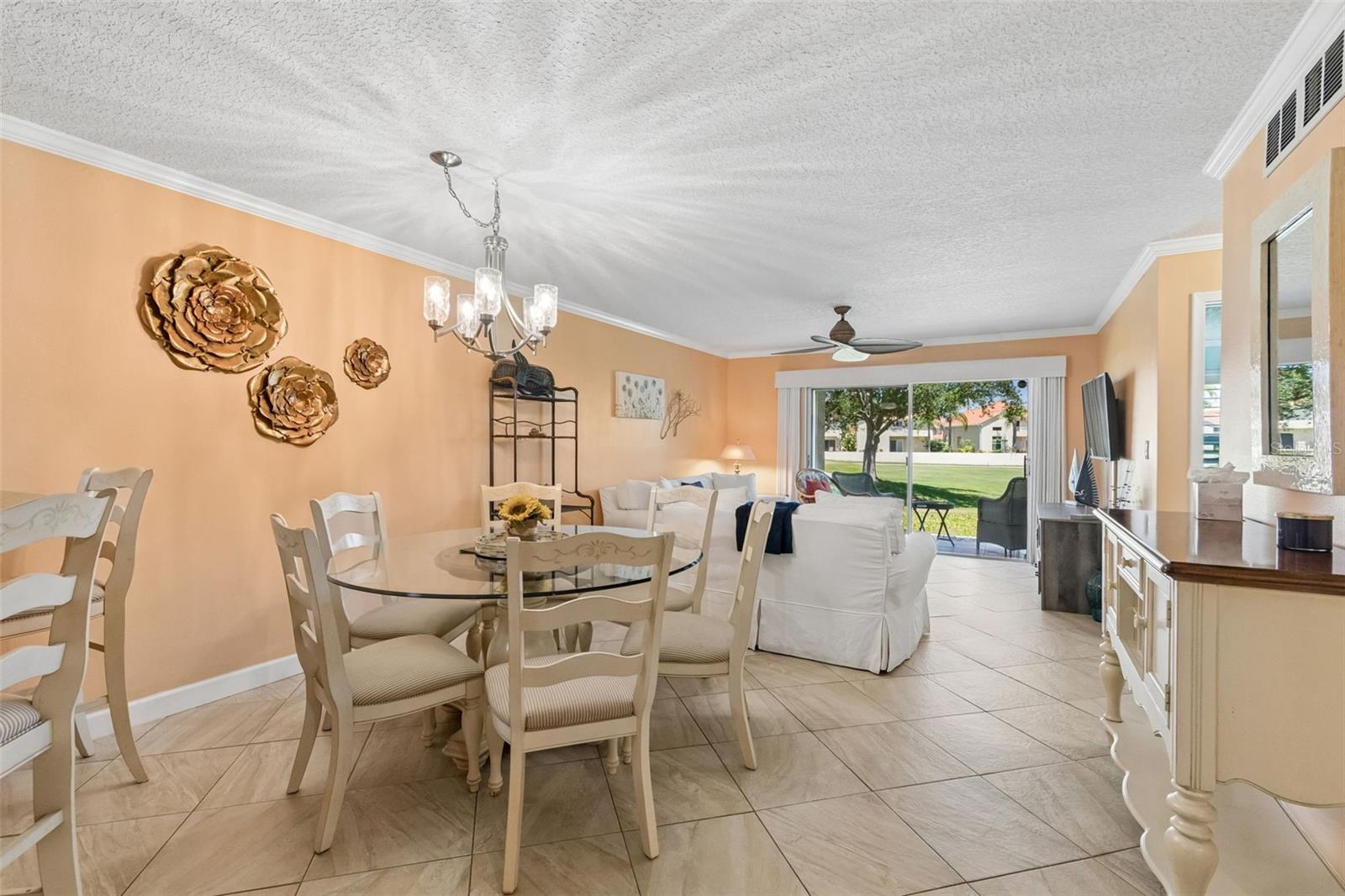 6085 Bahia del Mar Unit 106, St Petersburg, FL 33715