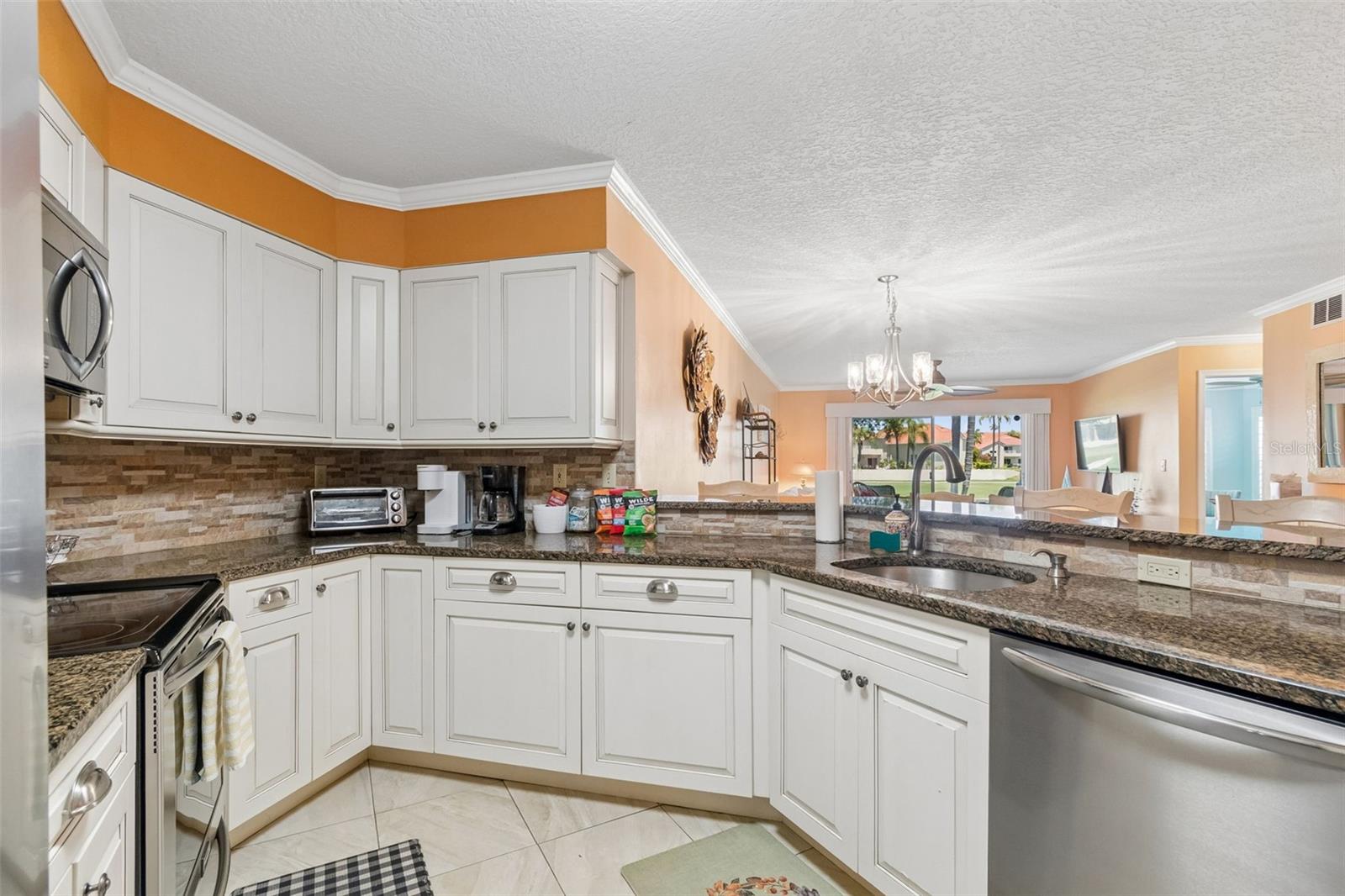 6085 Bahia del Mar Unit 106, St Petersburg, FL 33715