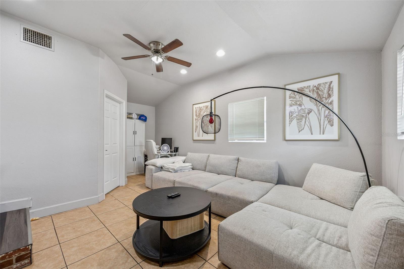 5212 Aloha, Orlando, FL 32810