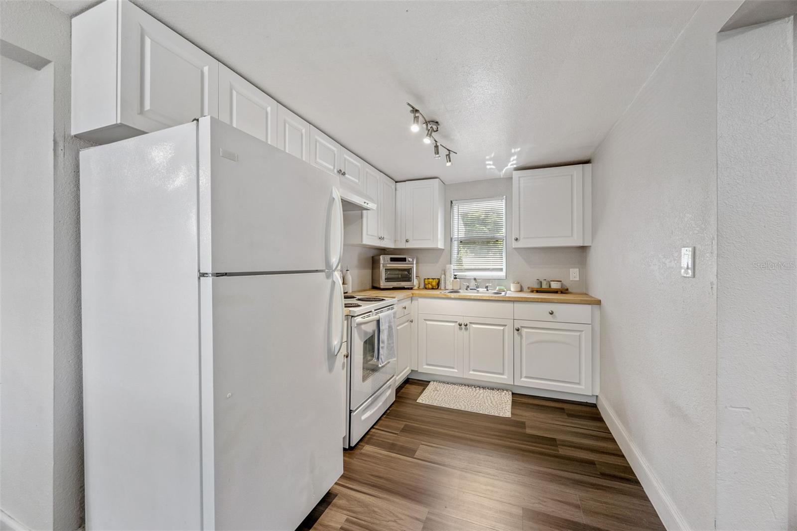 5212 Aloha, Orlando, FL 32810