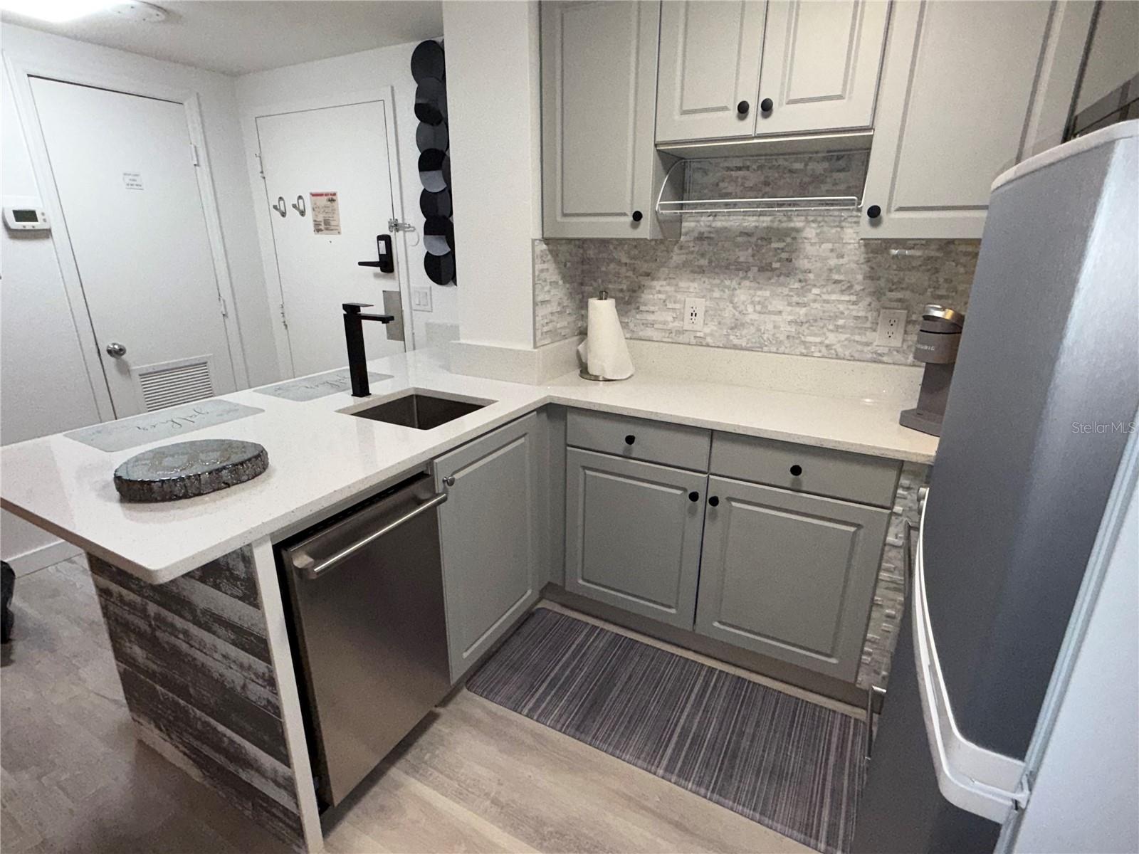 6165 Carrier Unit 3106, Orlando, FL 32819