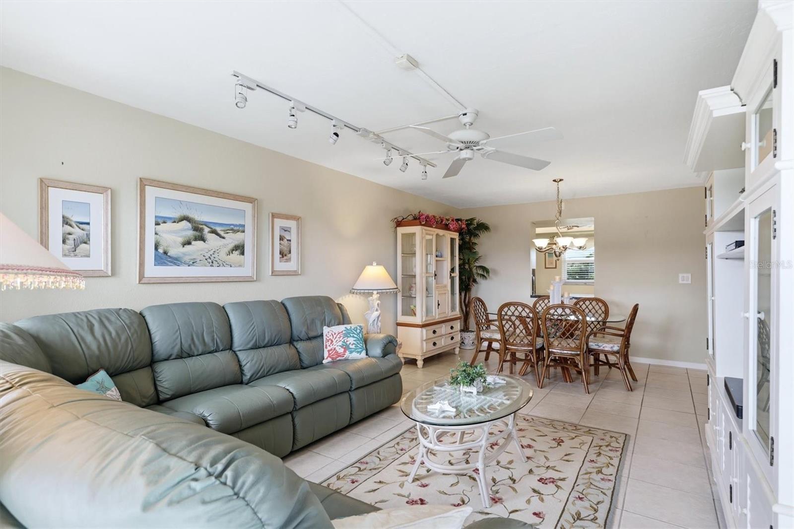 1215 Portofino Unit 406, Sarasota, FL 34242