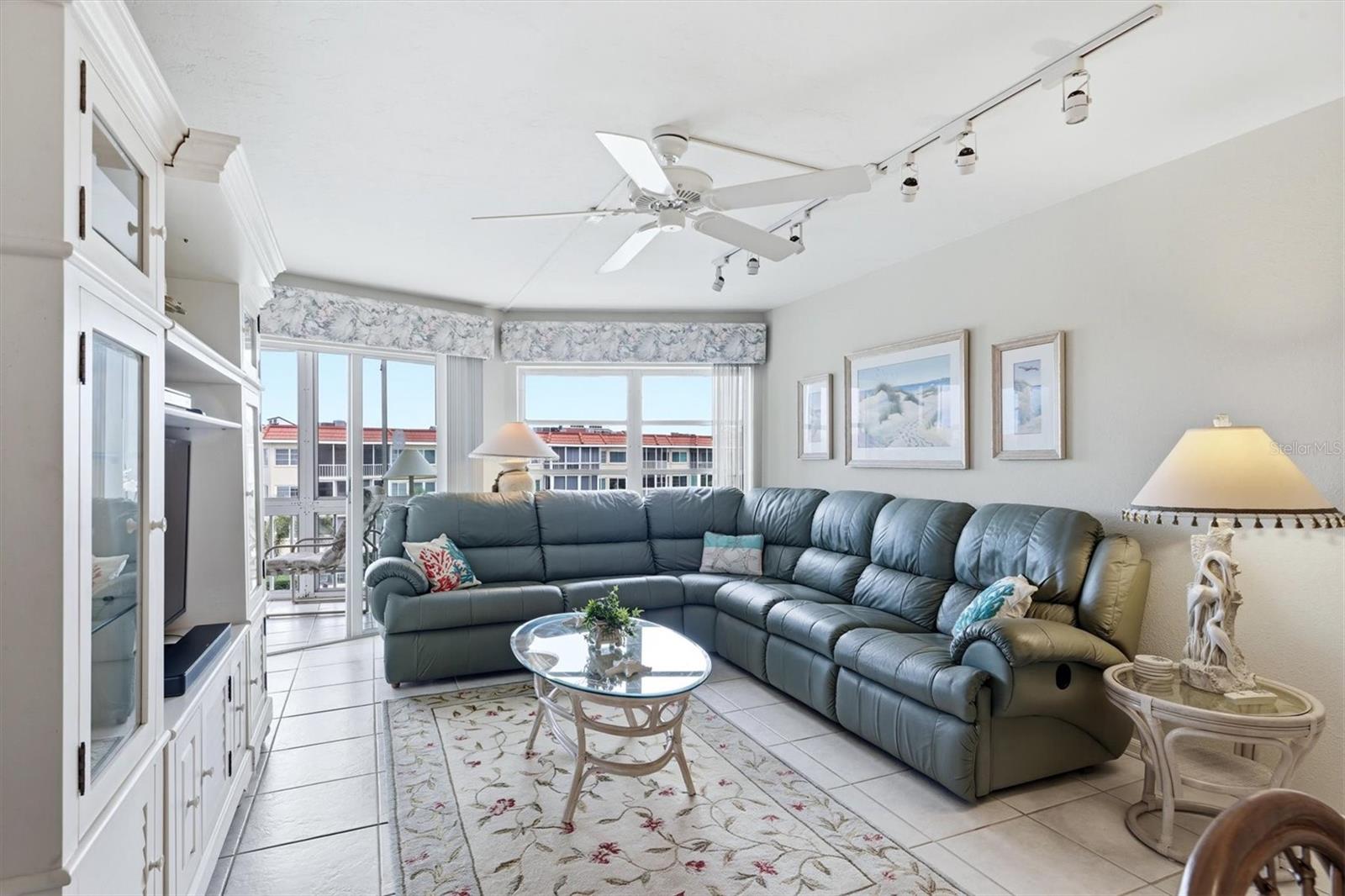 1215 Portofino Unit 406, Sarasota, FL 34242