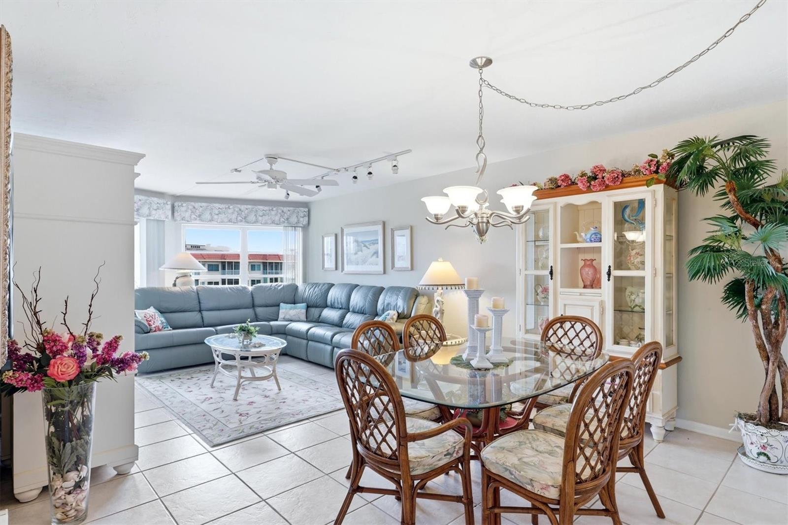 1215 Portofino Unit 406, Sarasota, FL 34242