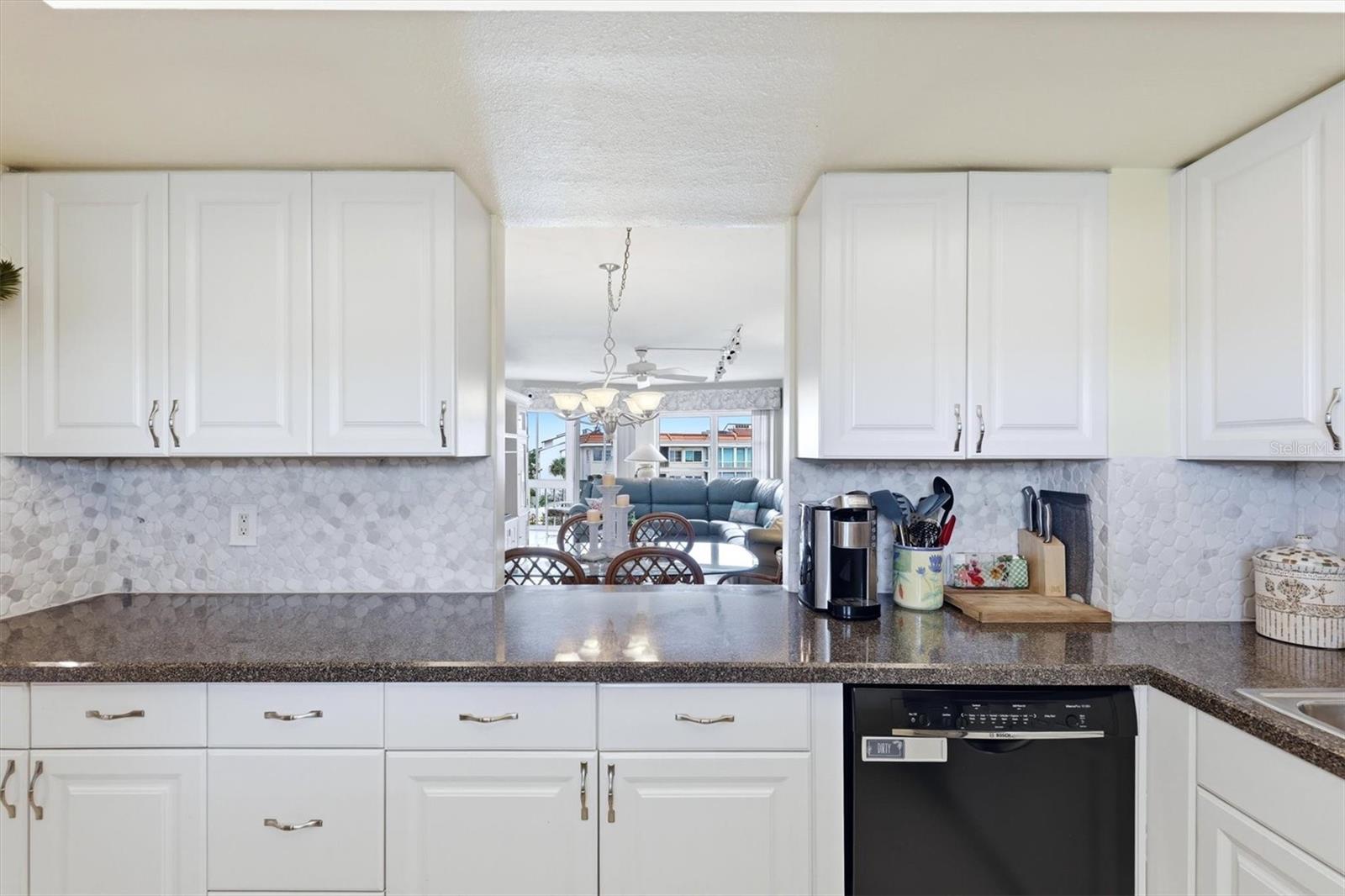 1215 Portofino Unit 406, Sarasota, FL 34242