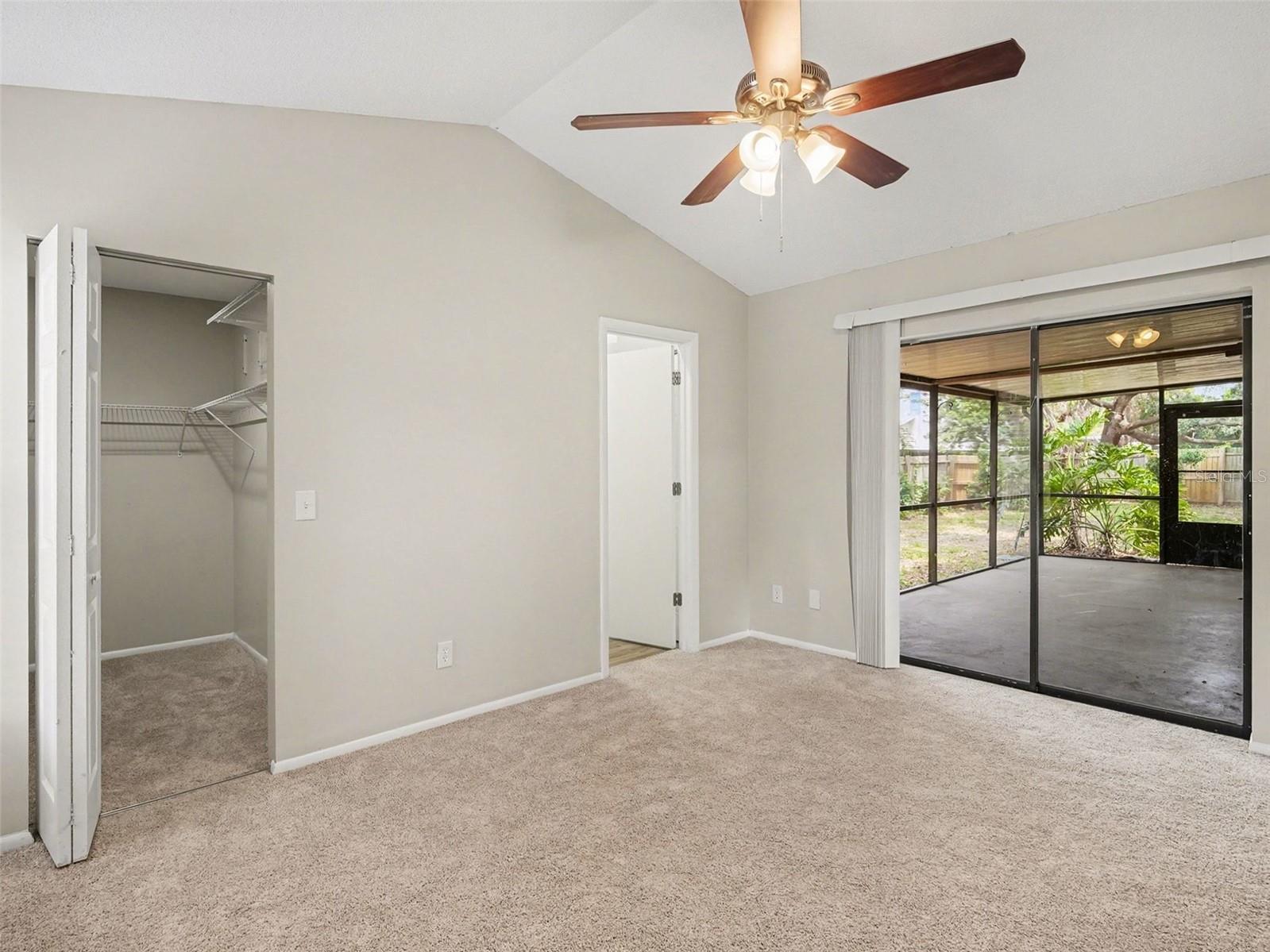 8211 Country Oaks, Sarasota, FL 34243