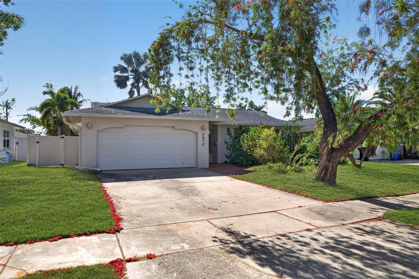 5810 Venetian, St Petersburg, FL 33703