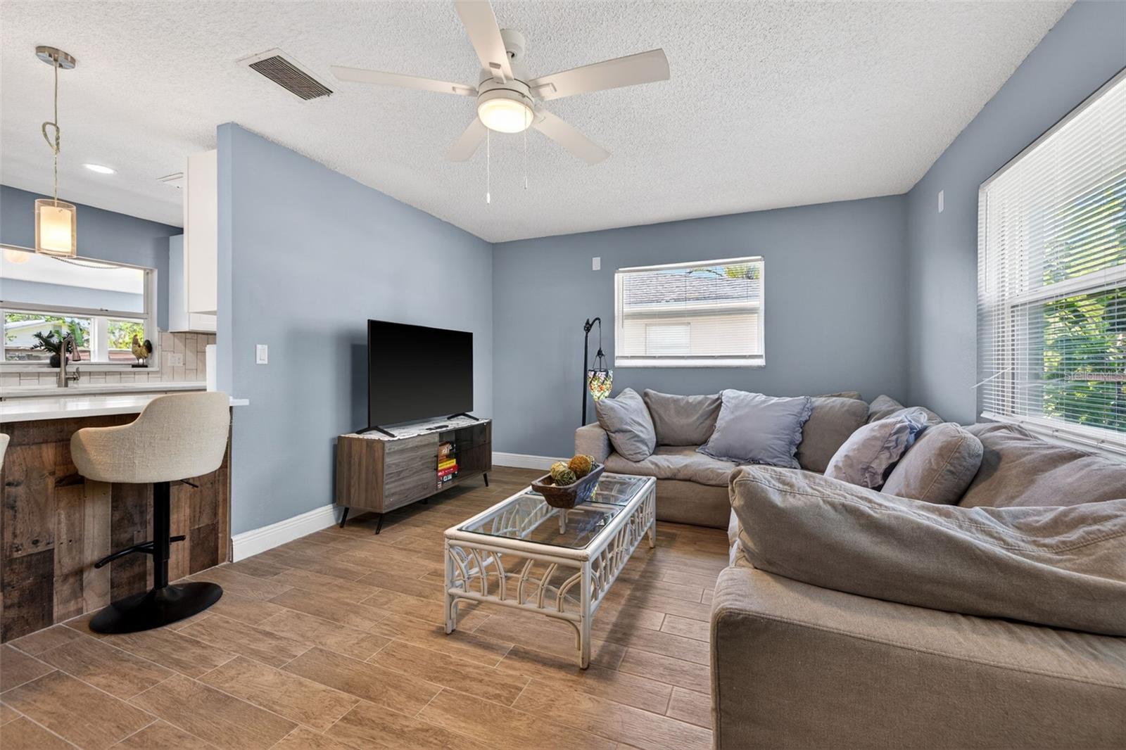 5810 Venetian, St Petersburg, FL 33703