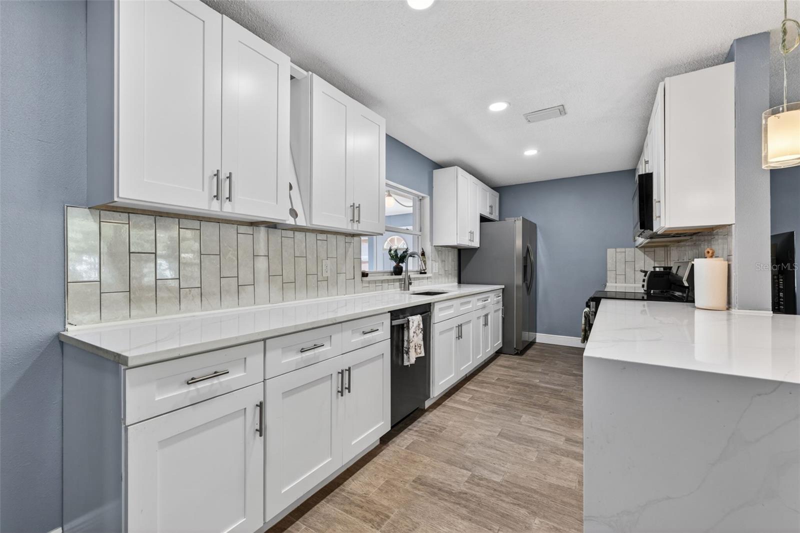 5810 Venetian, St Petersburg, FL 33703