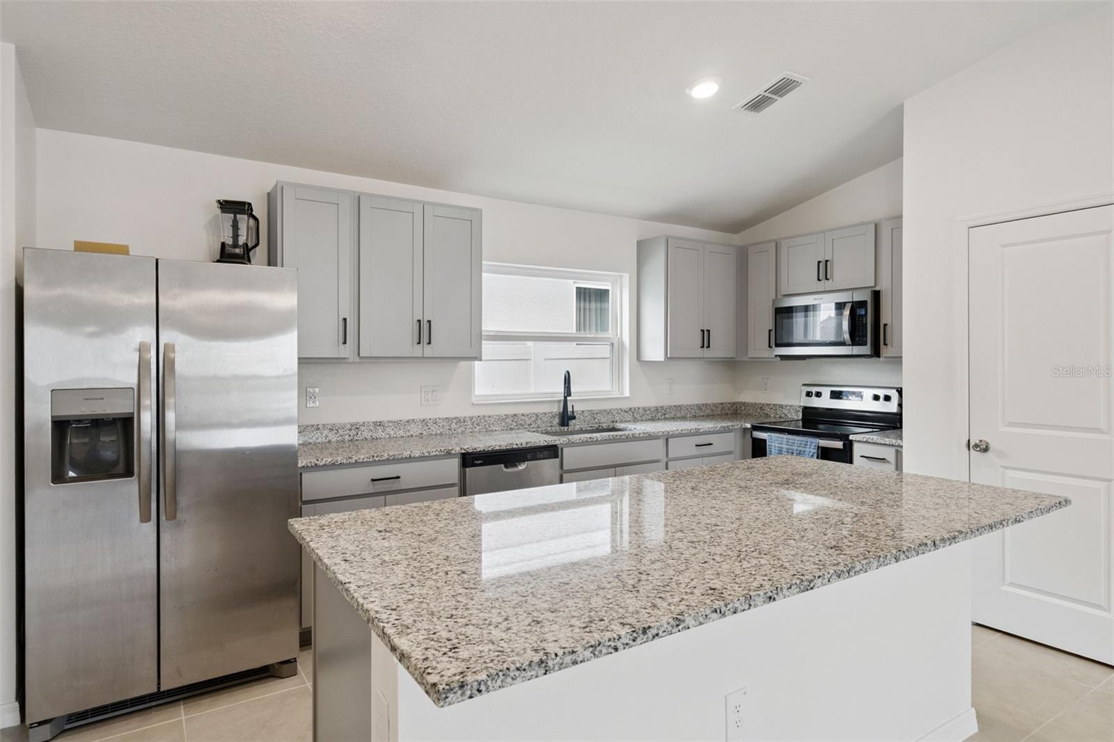 1247 Papaya, Davenport, FL 33897